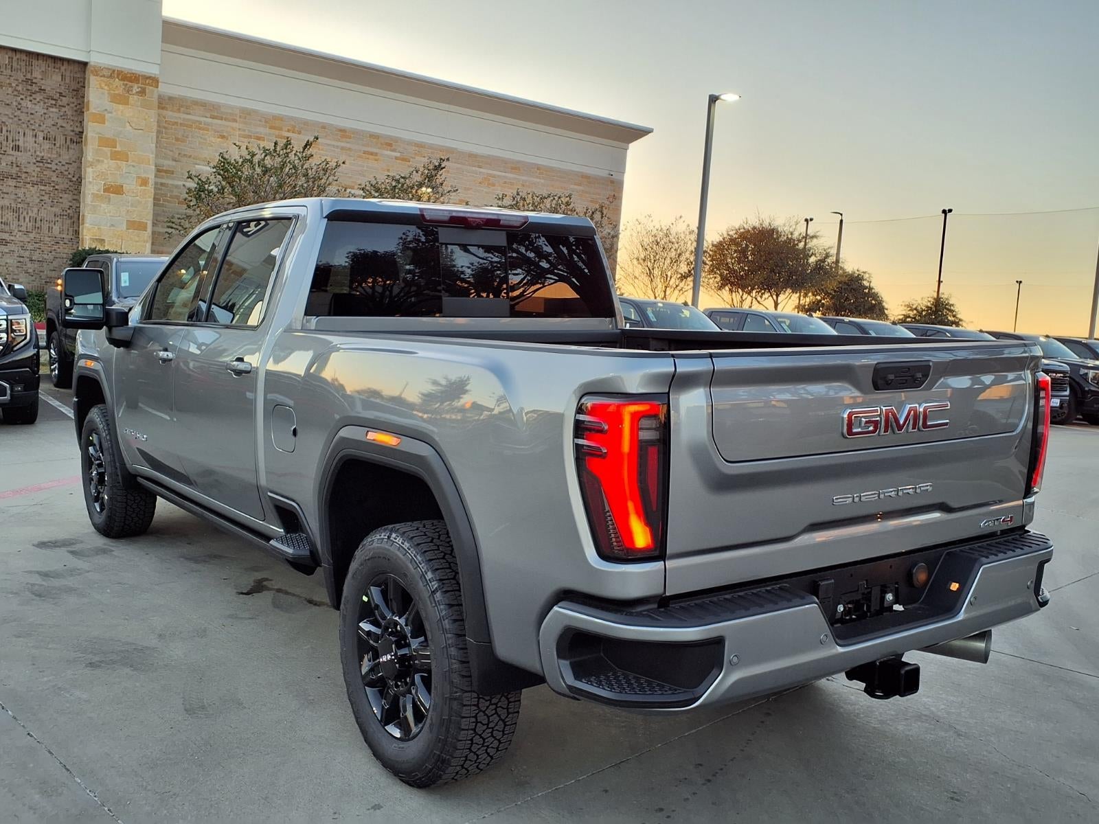 2026 GMC Sierra 2500 HD AT4 Crew Cab Standard Box 4WD