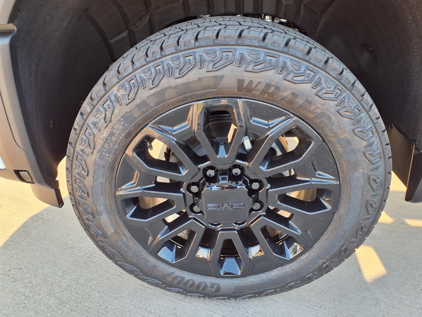 2026 GMC Sierra 2500 HD AT4 Crew Cab Standard Box 4WD