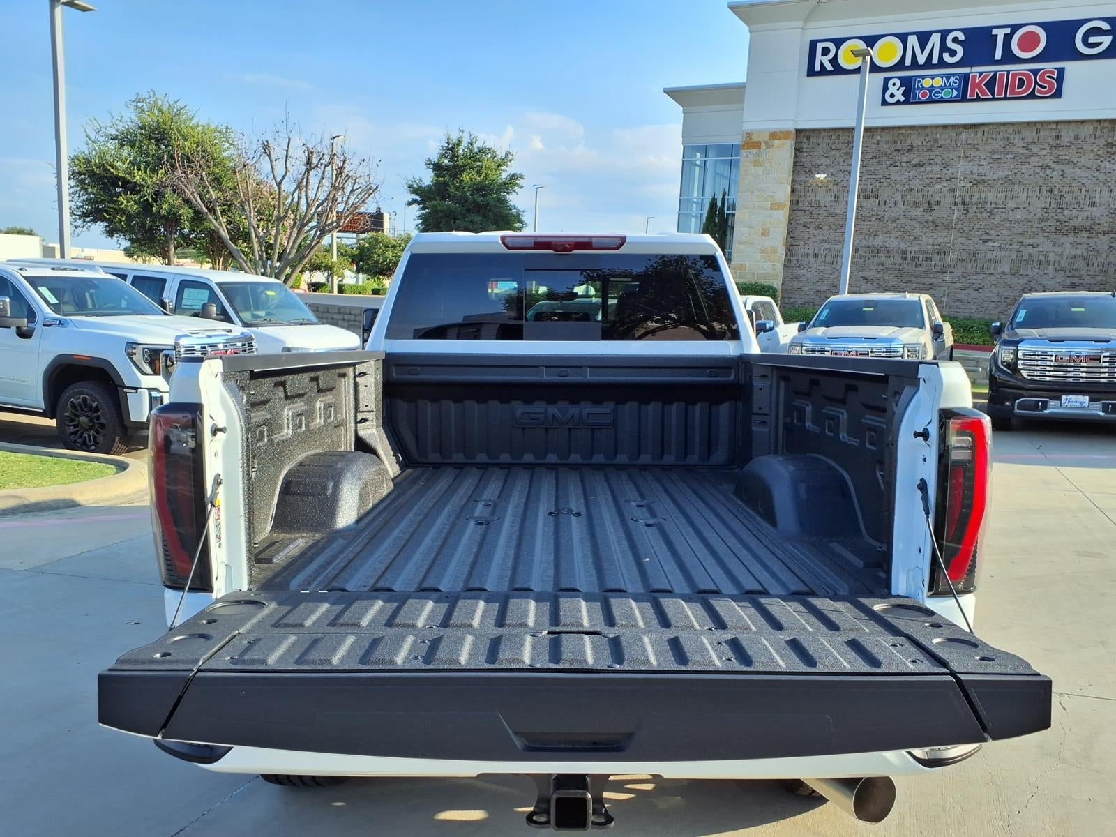 2026 GMC Sierra 2500 HD AT4 Crew Cab Standard Box 4WD