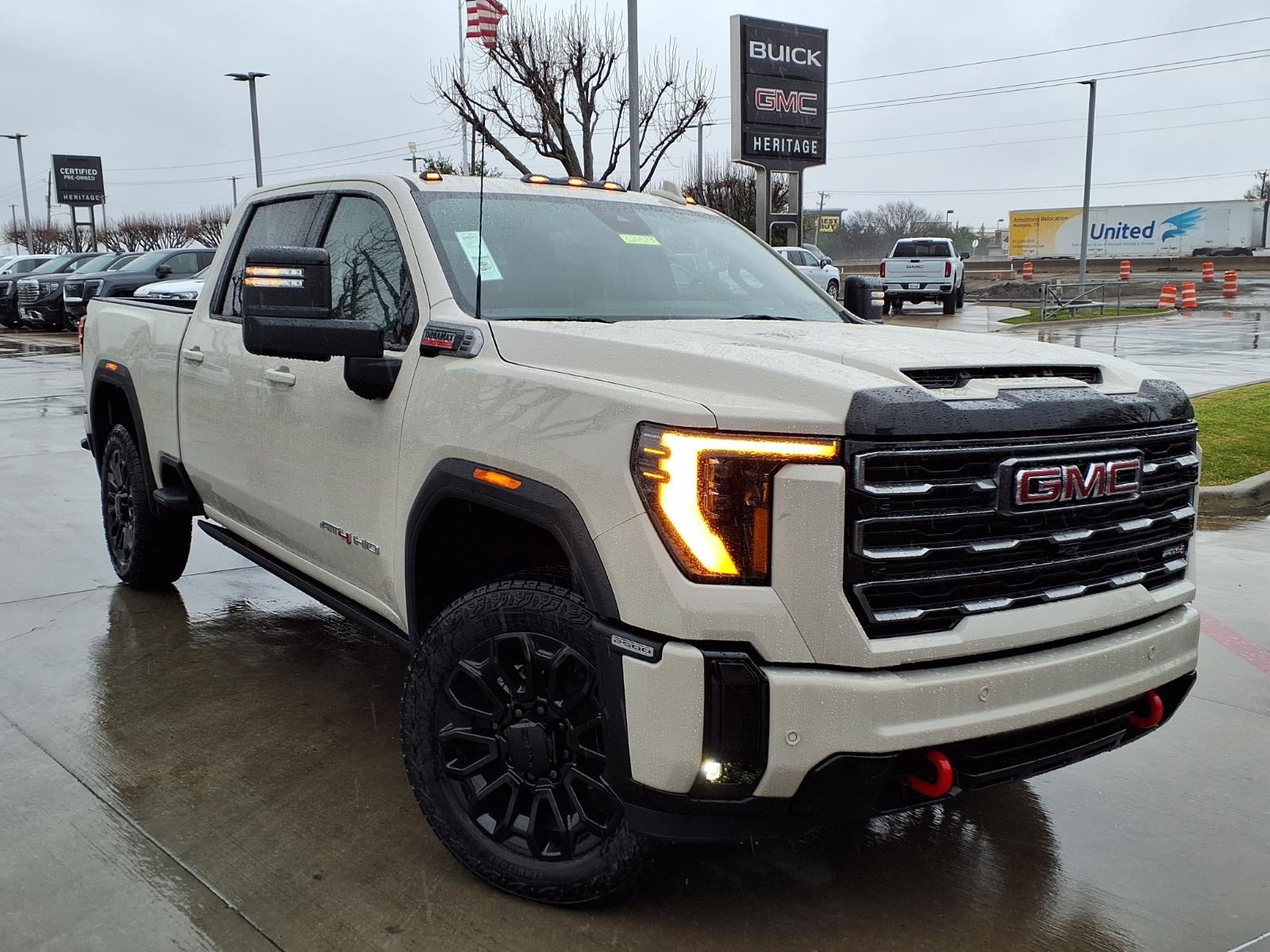 2026 GMC Sierra 2500 HD AT4 Crew Cab Standard Box 4WD