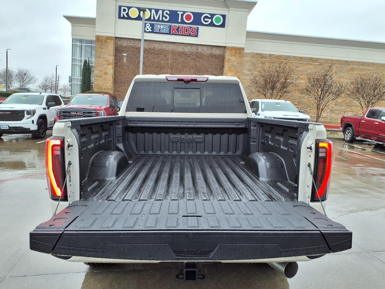 2026 GMC Sierra 2500 HD AT4 Crew Cab Standard Box 4WD