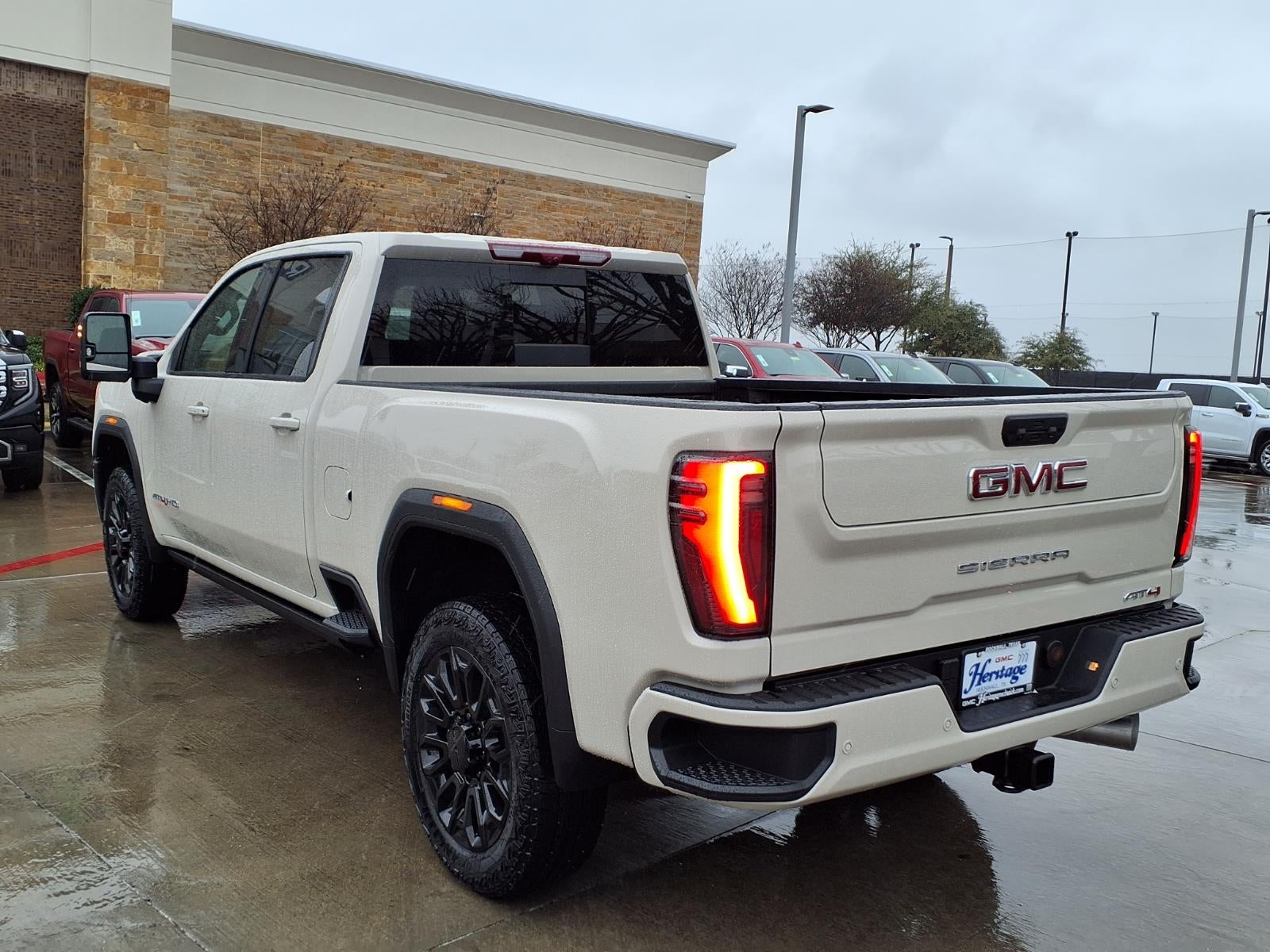 2026 GMC Sierra 2500 HD AT4 Crew Cab Standard Box 4WD