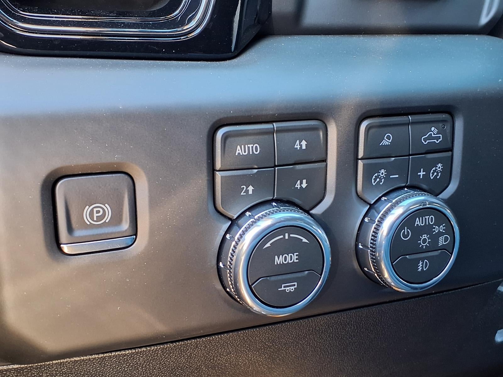 2026 GMC Sierra 2500 HD AT4 Crew Cab Standard Box 4WD