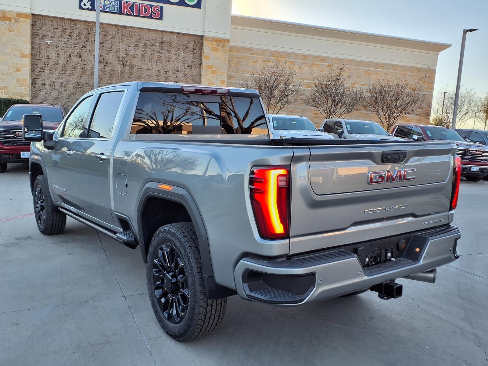 2026 GMC Sierra 2500 HD Denali Crew Cab Standard Box 4WD