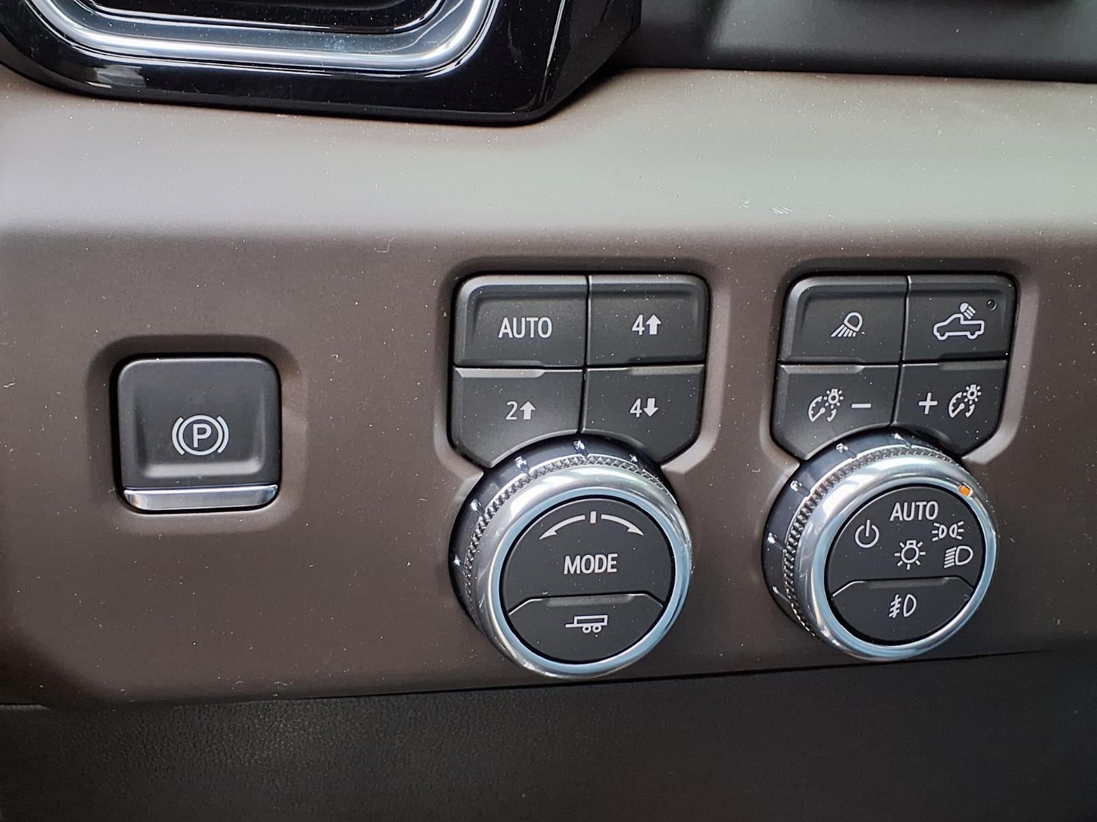 2026 GMC Sierra 3500 HD Denali DRW Crew Cab Long Box 4WD