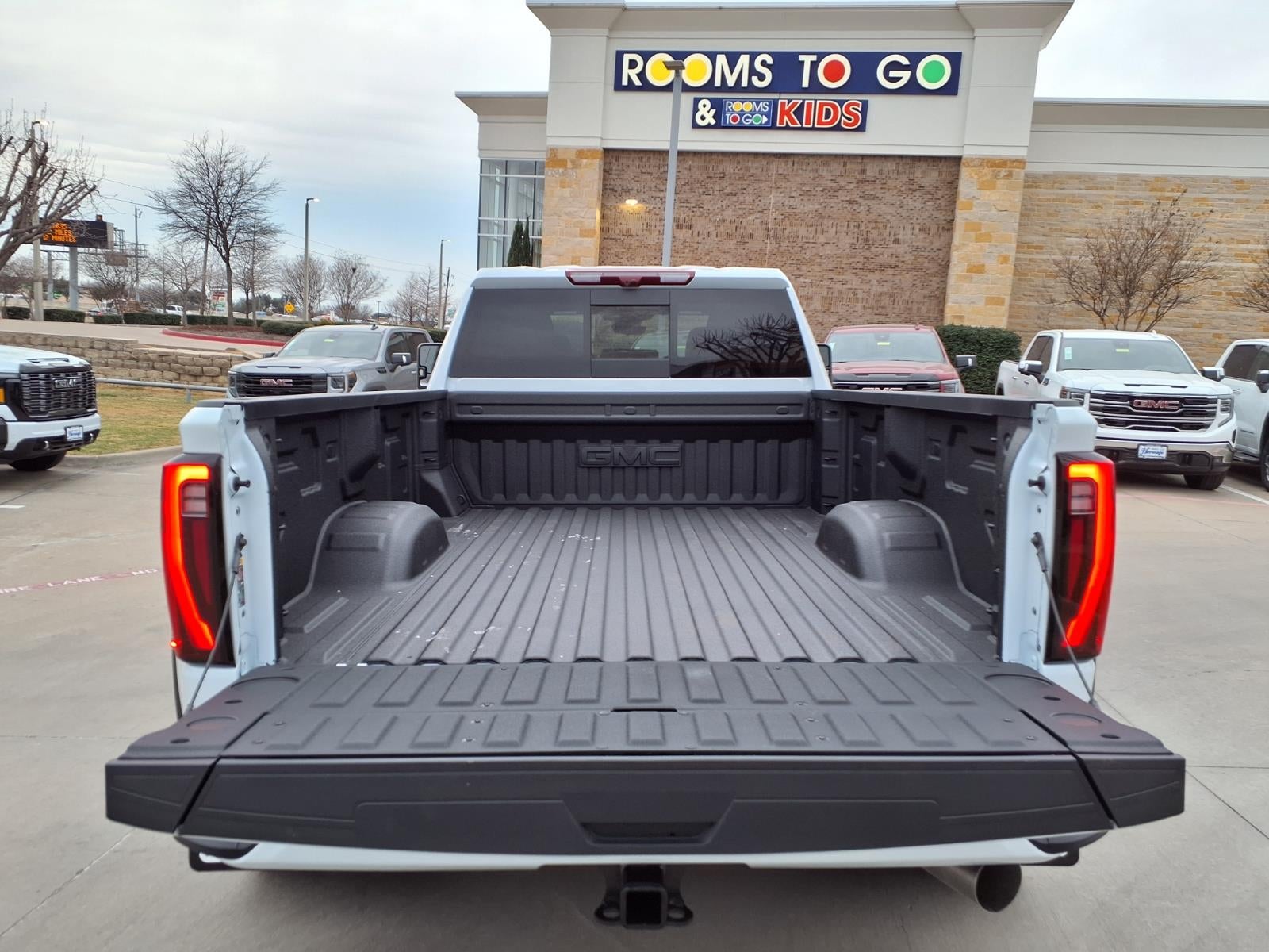 2026 GMC Sierra 3500 HD Denali DRW Crew Cab Long Box 4WD