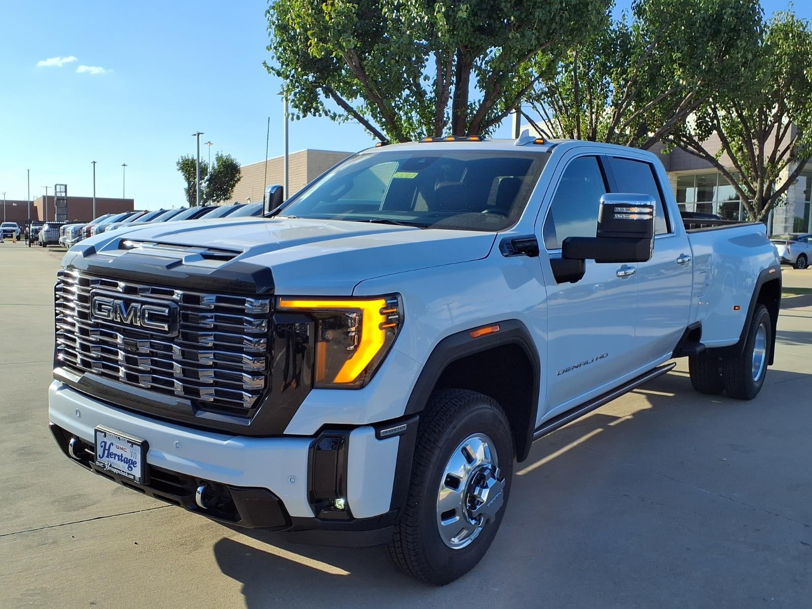 2026 GMC Sierra 3500 HD Denali Ultimate DRW Crew Cab Long Box 4WD