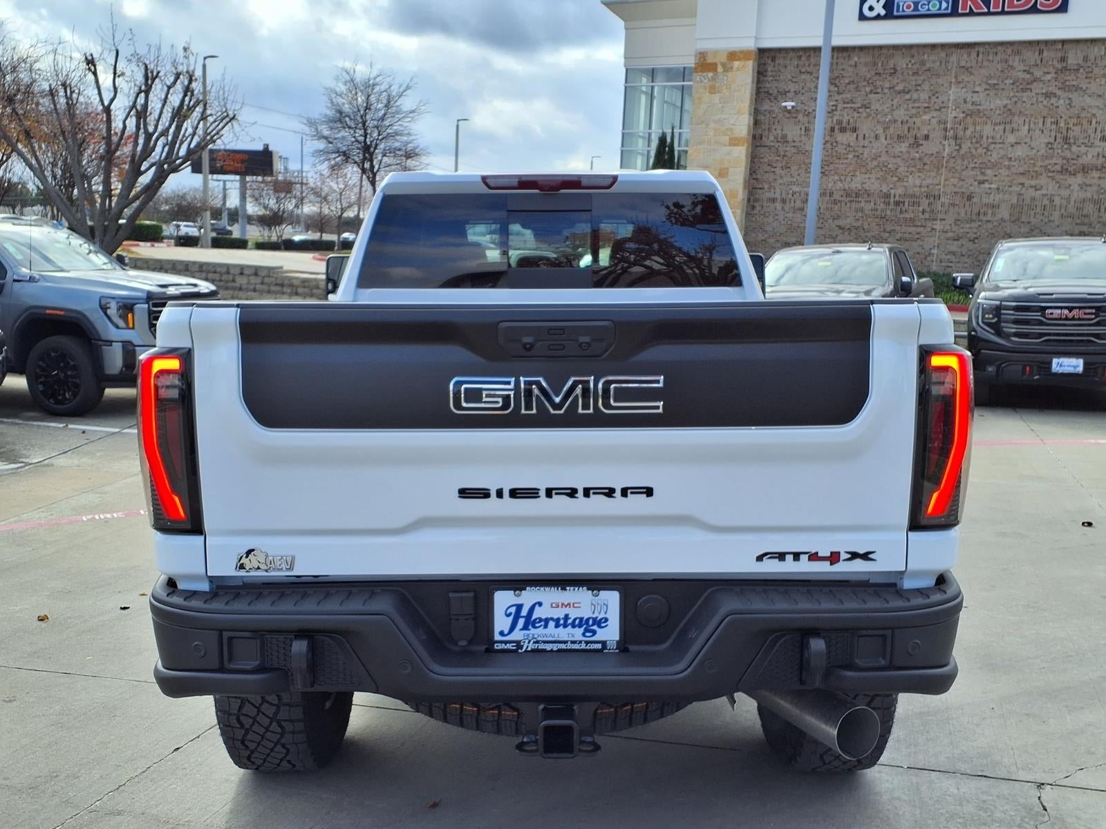 2026 GMC Sierra 2500 HD AT4X Crew Cab Standard Box 4WD