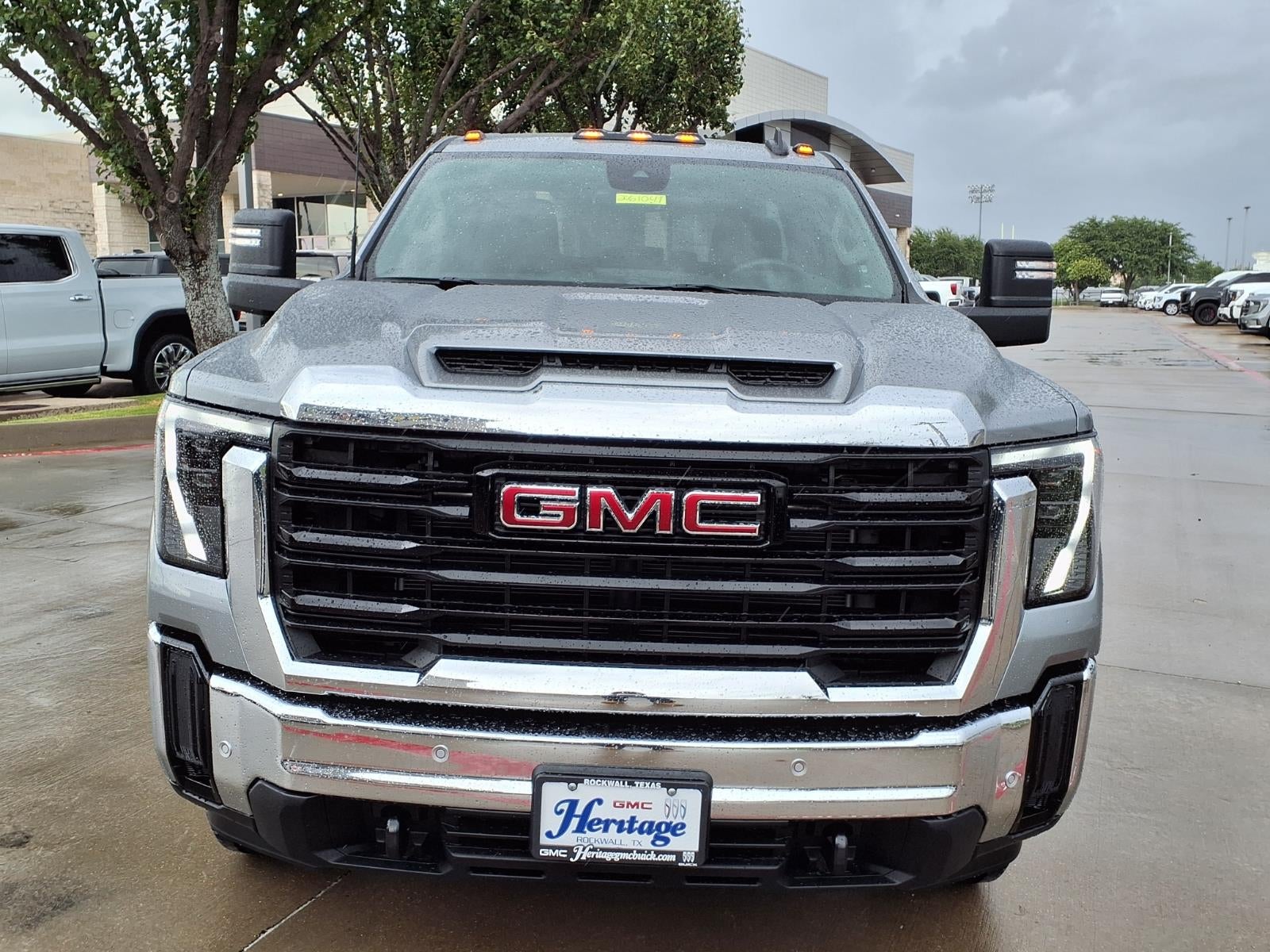 2026 GMC Sierra 2500 HD Pro Double Cab Standard Box 4WD