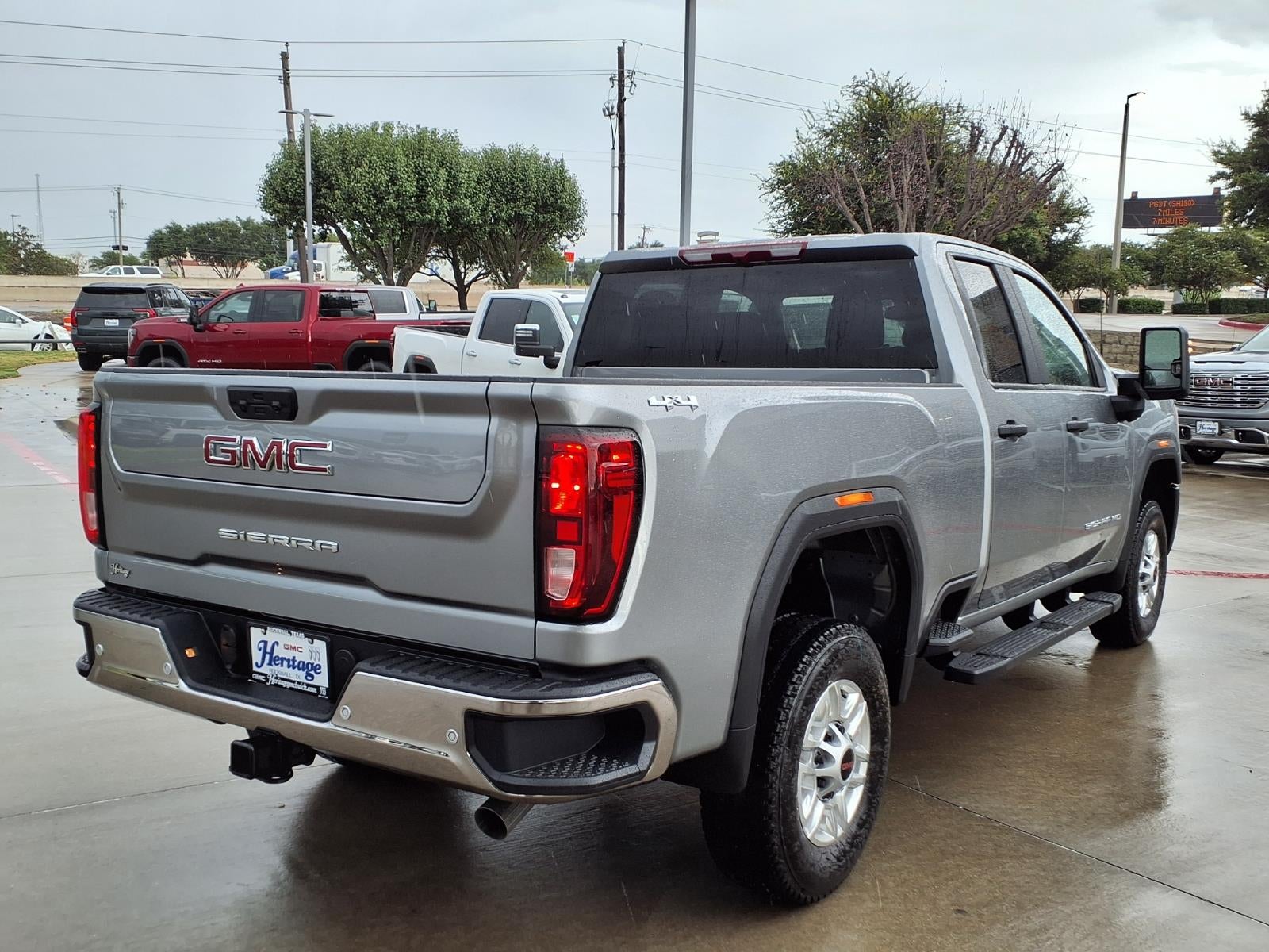 2026 GMC Sierra 2500 HD Pro Double Cab Standard Box 4WD