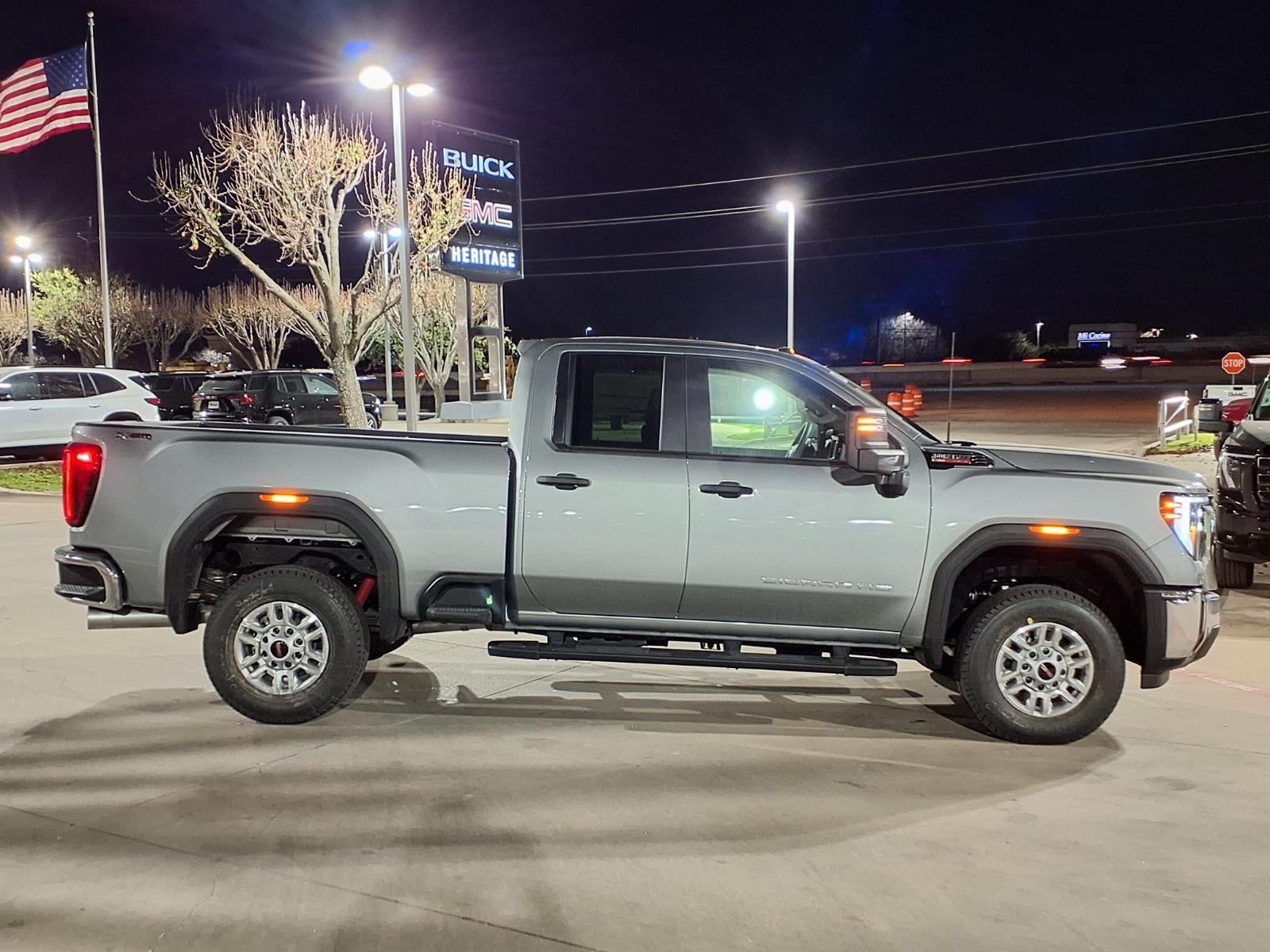 2026 GMC Sierra 2500 HD Pro Double Cab Standard Box 4WD
