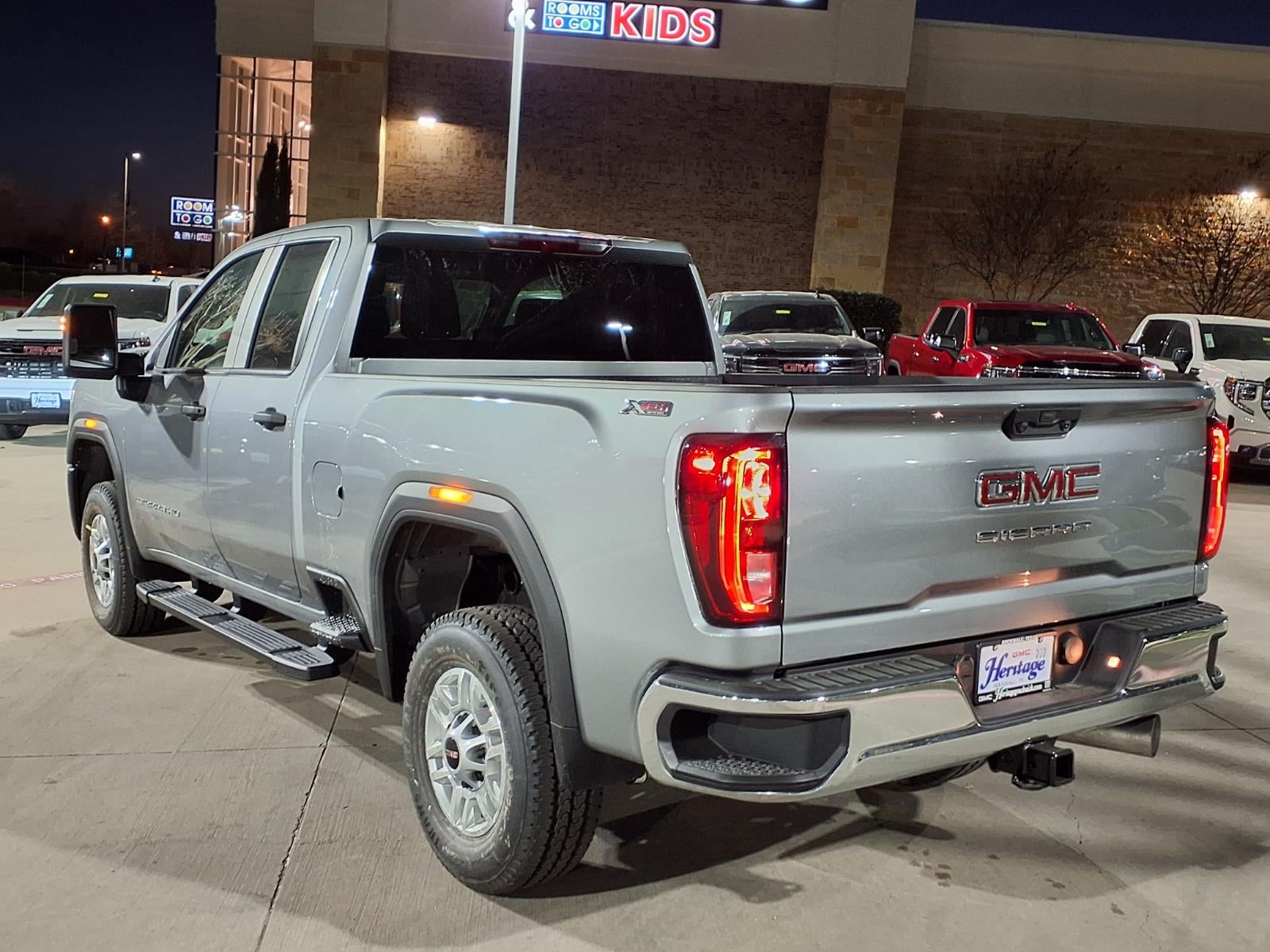 2026 GMC Sierra 2500 HD Pro Double Cab Standard Box 4WD