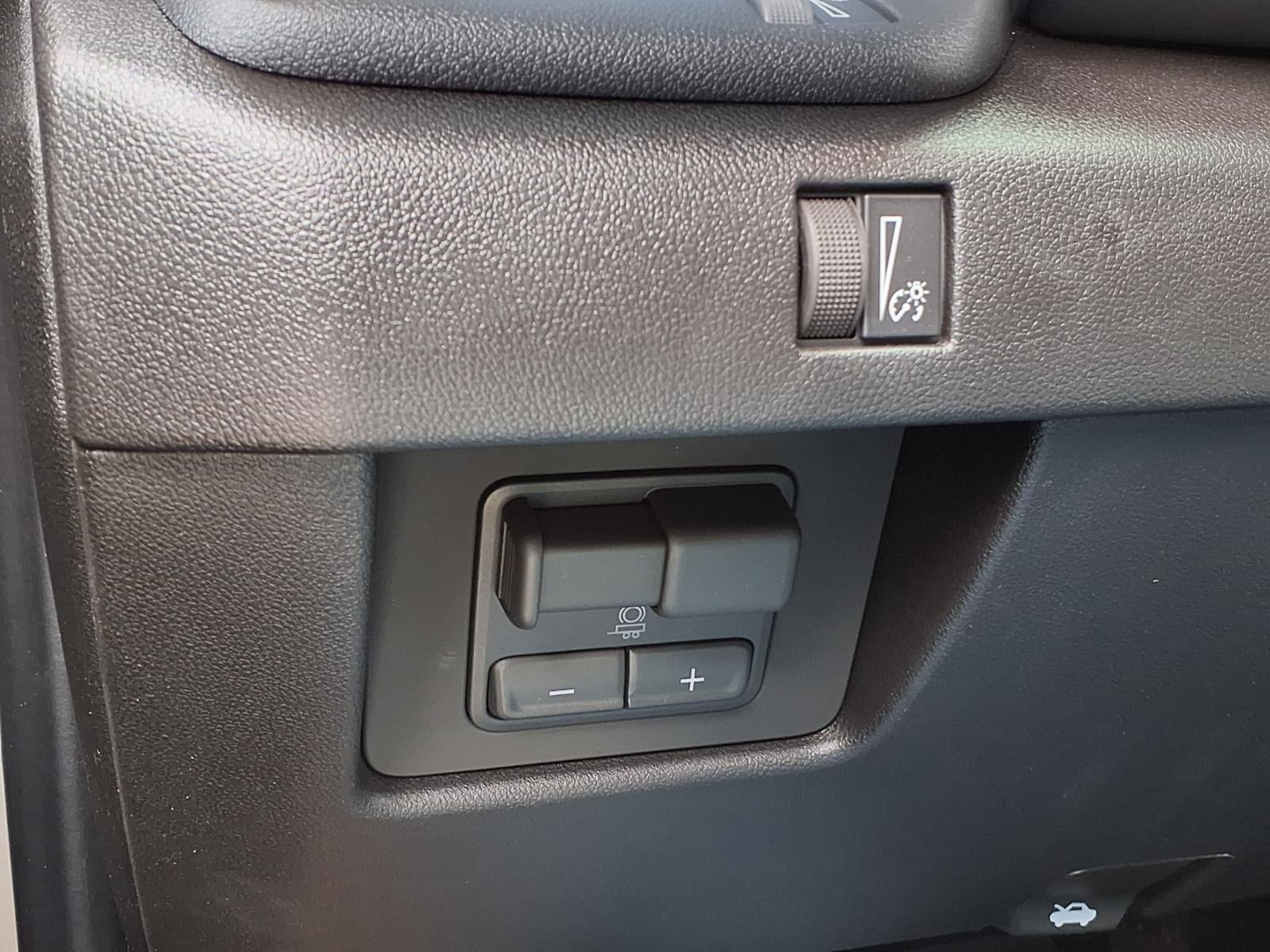 2026 GMC Canyon Elevation Crew Cab Short Box RWD