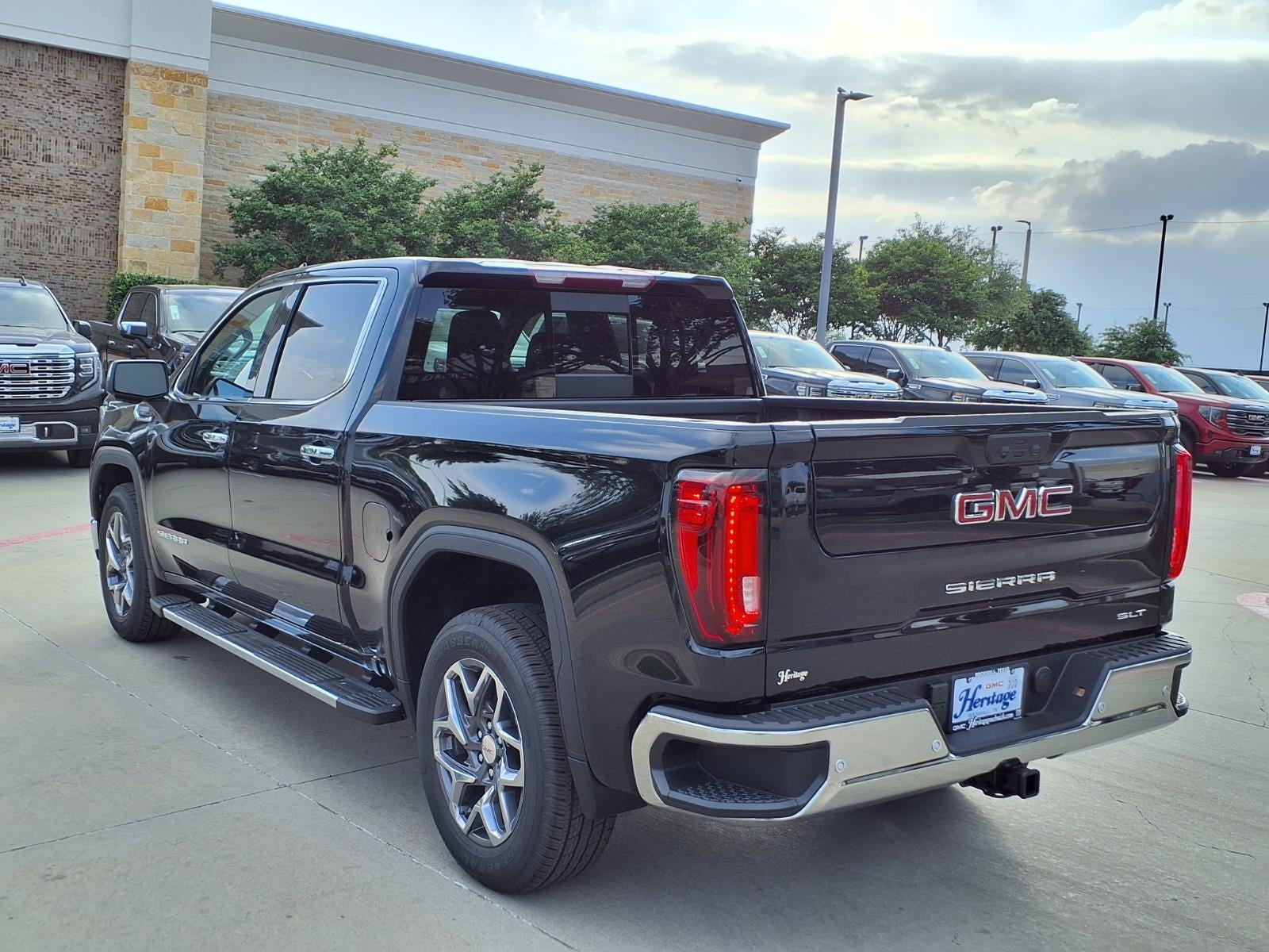 2026 GMC Sierra 1500 SLT Crew Cab Short Box RWD