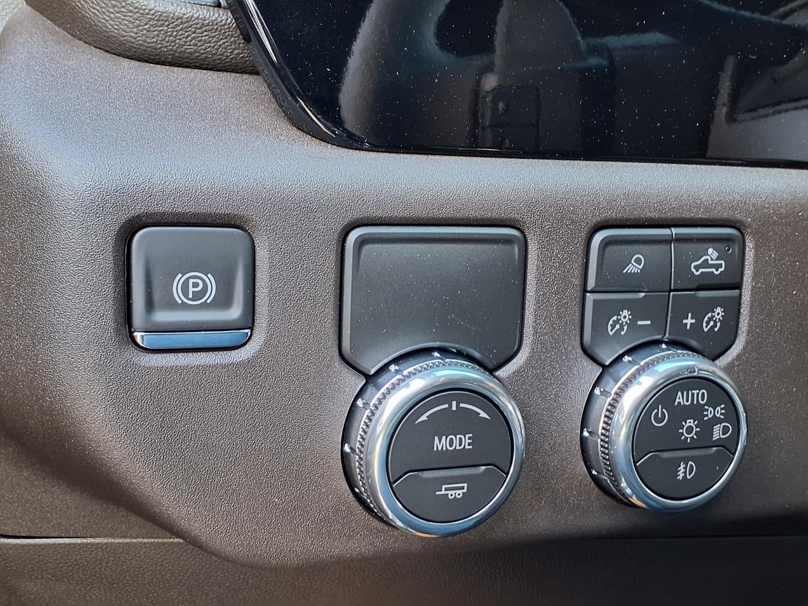 2026 GMC Sierra 1500 SLT Crew Cab Short Box RWD