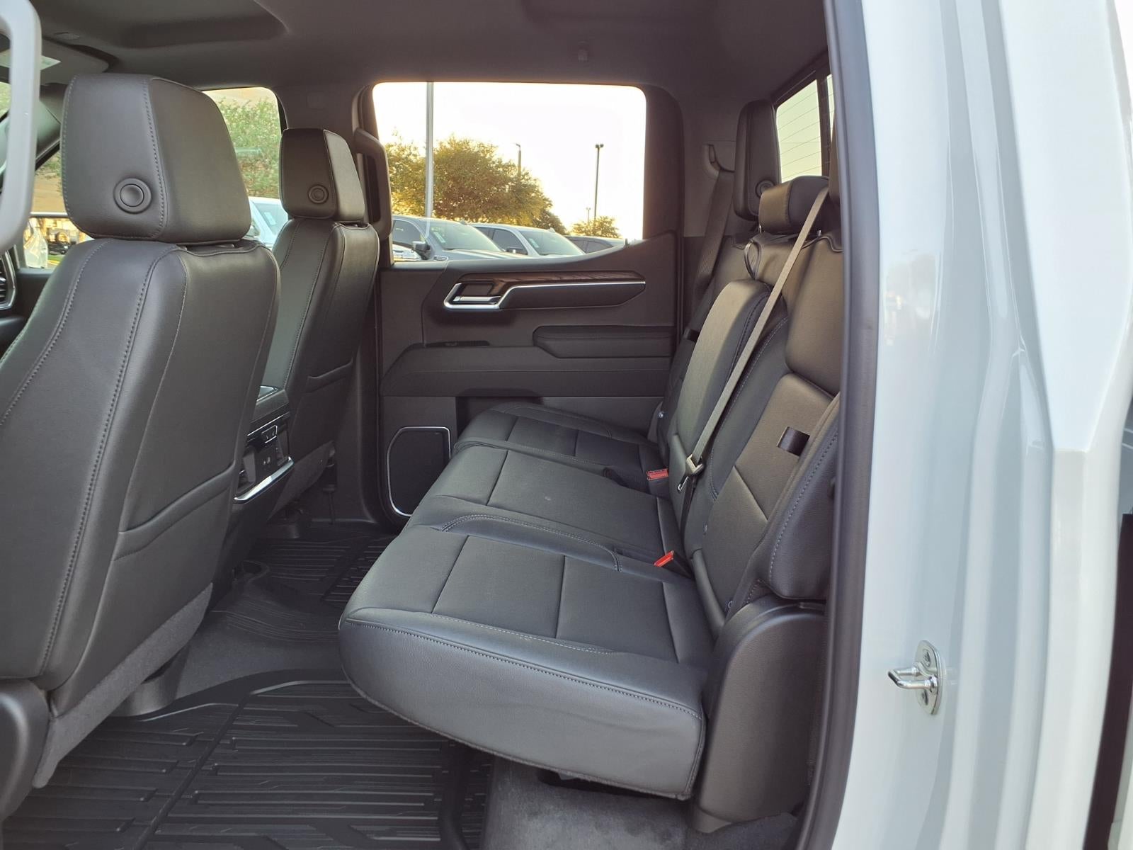 2026 GMC Sierra 1500 SLT Crew Cab Short Box RWD