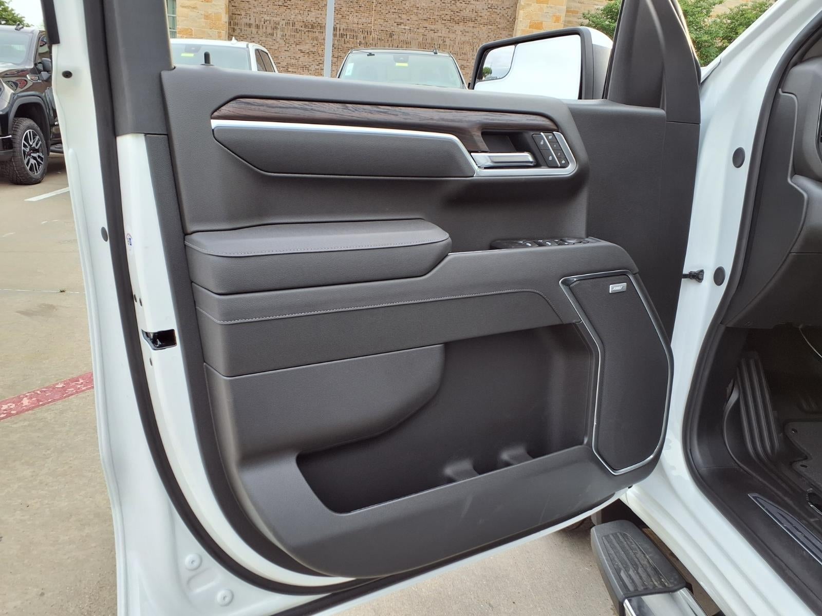 2026 GMC Sierra 1500 SLT Crew Cab Short Box RWD