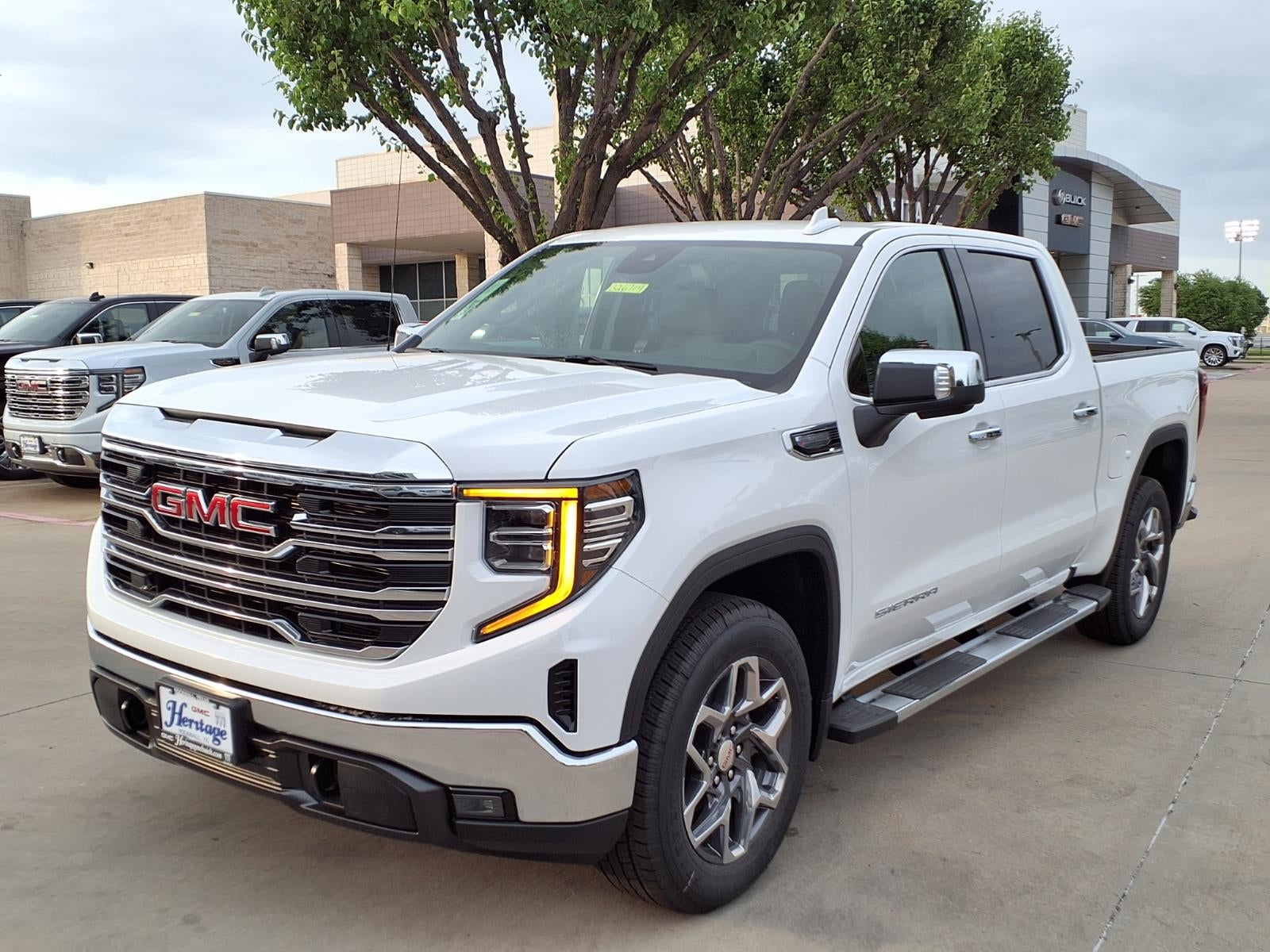 2026 GMC Sierra 1500 SLT Crew Cab Short Box RWD