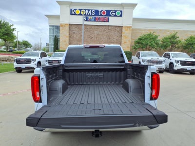 2026 GMC Sierra 1500 SLT Crew Cab Short Box RWD