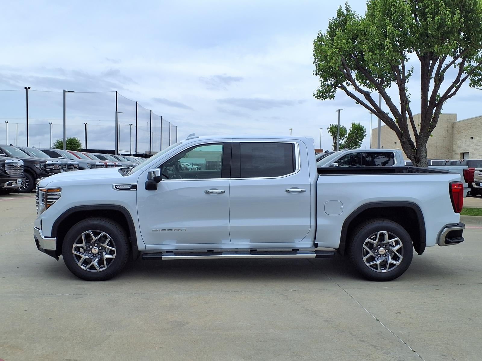 2026 GMC Sierra 1500 SLT Crew Cab Short Box RWD