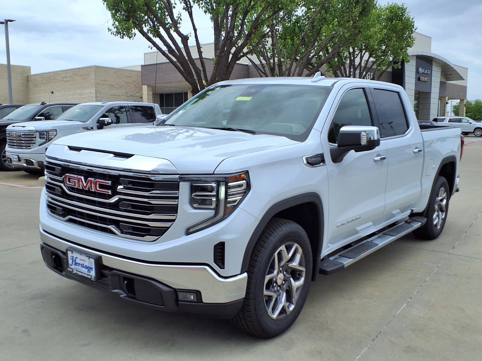2026 GMC Sierra 1500 SLT Crew Cab Short Box RWD
