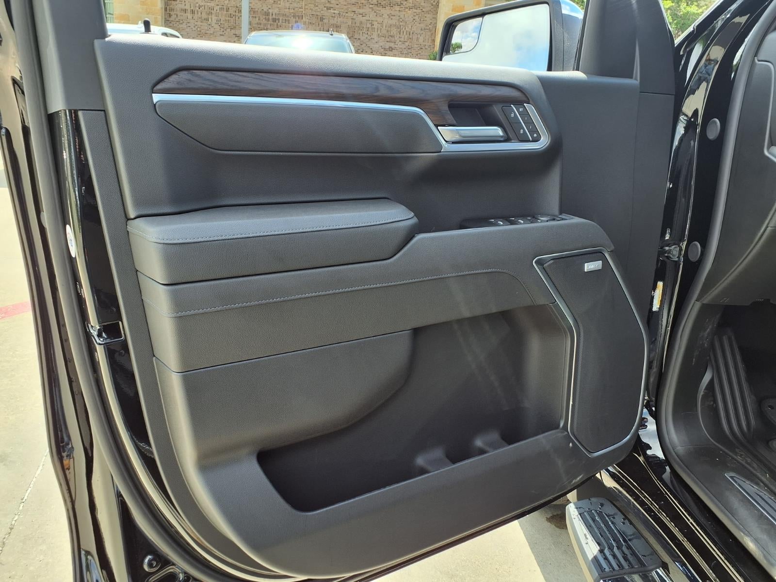 2026 GMC Sierra 1500 SLT Crew Cab Short Box RWD
