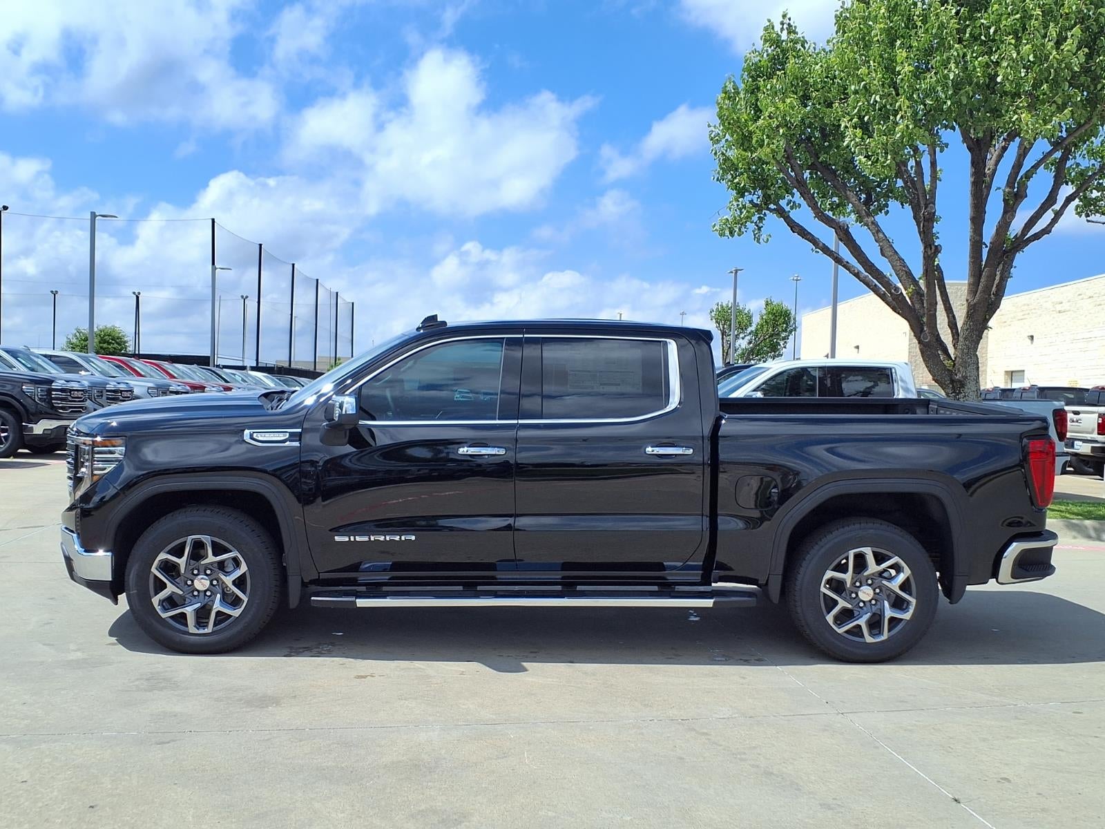 2026 GMC Sierra 1500 SLT Crew Cab Short Box RWD