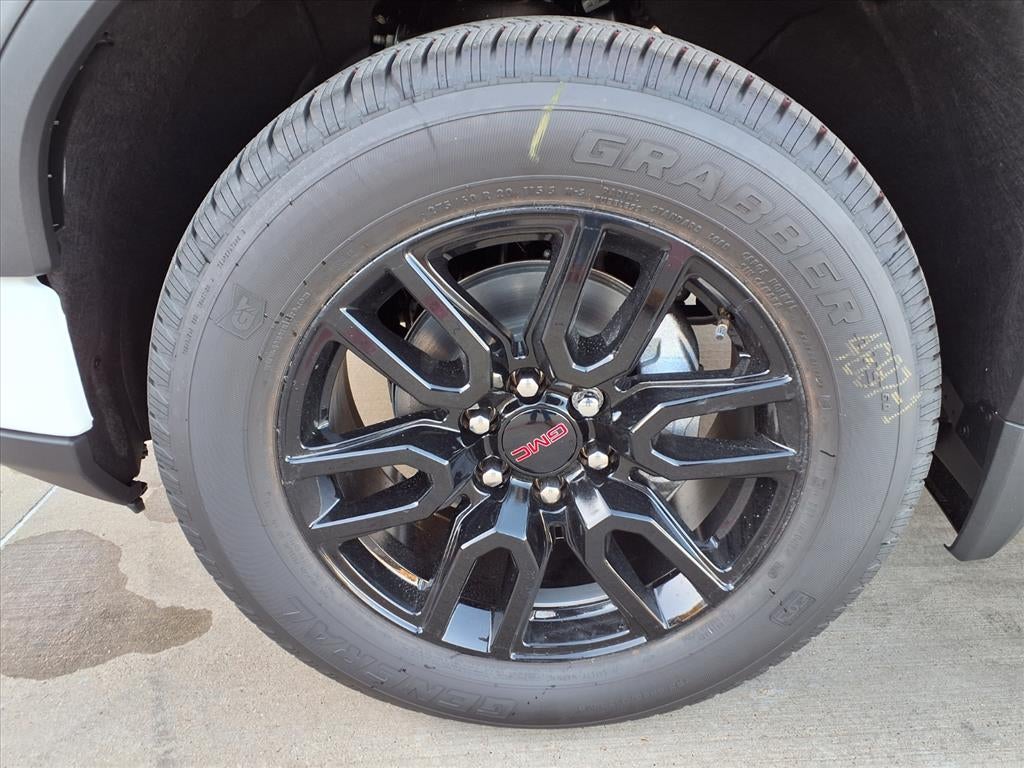 2026 GMC Sierra 1500 Pro Crew Cab Short Box 4WD