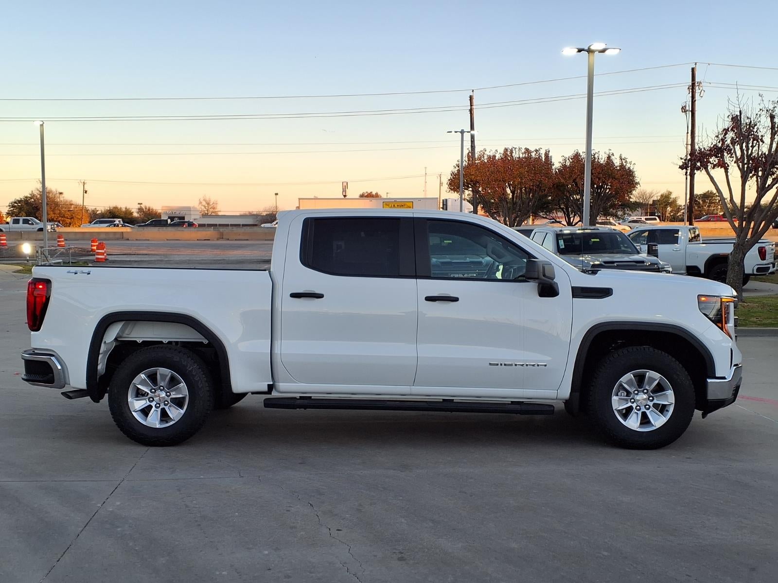 2026 GMC Sierra 1500 Pro Crew Cab Short Box 4WD