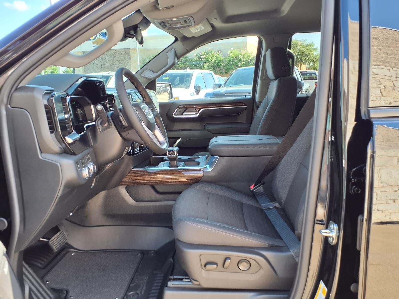 2026 GMC Sierra 1500 Elevation Crew Cab Short Box 4WD