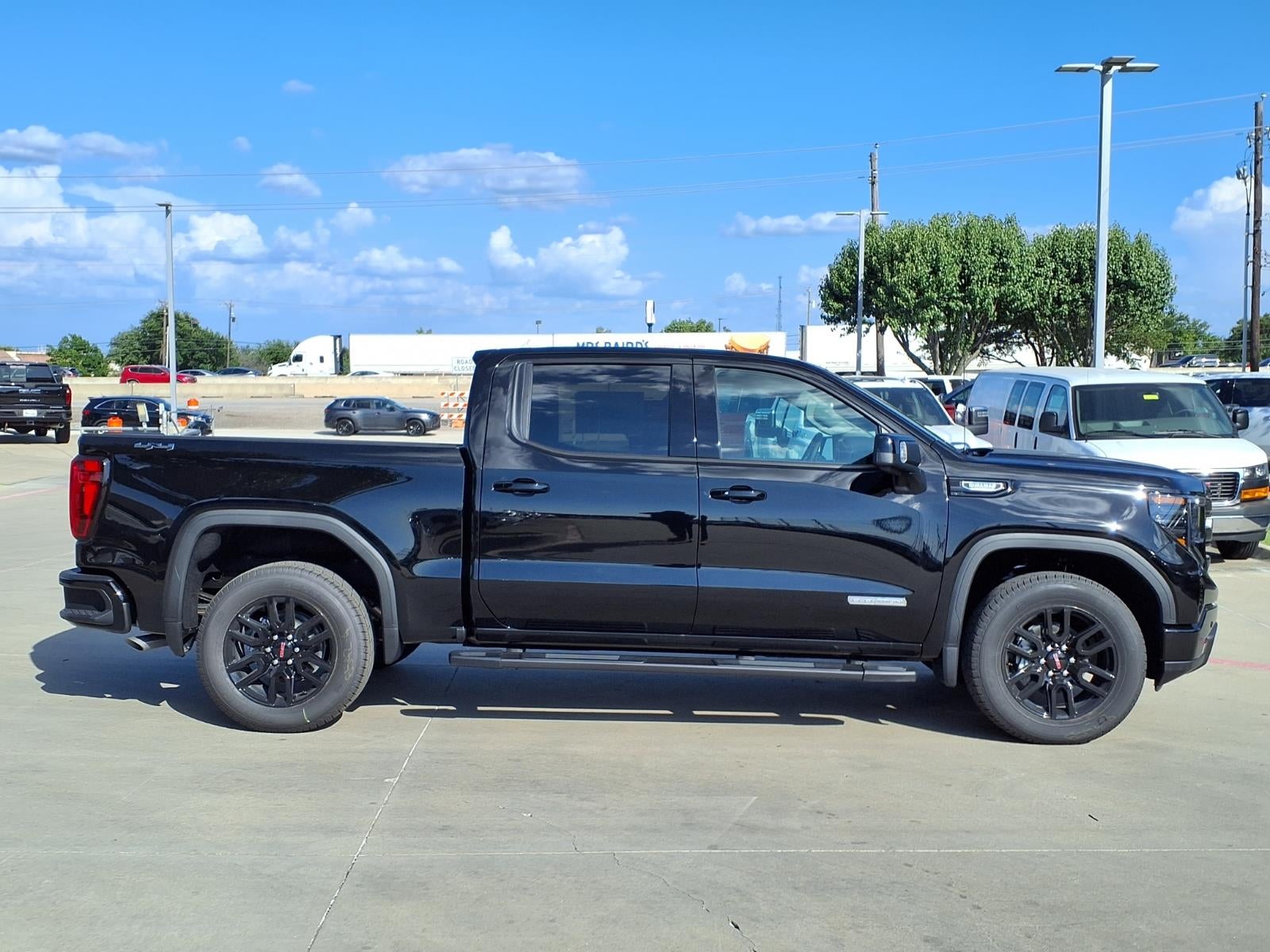 2026 GMC Sierra 1500 Elevation Crew Cab Short Box 4WD