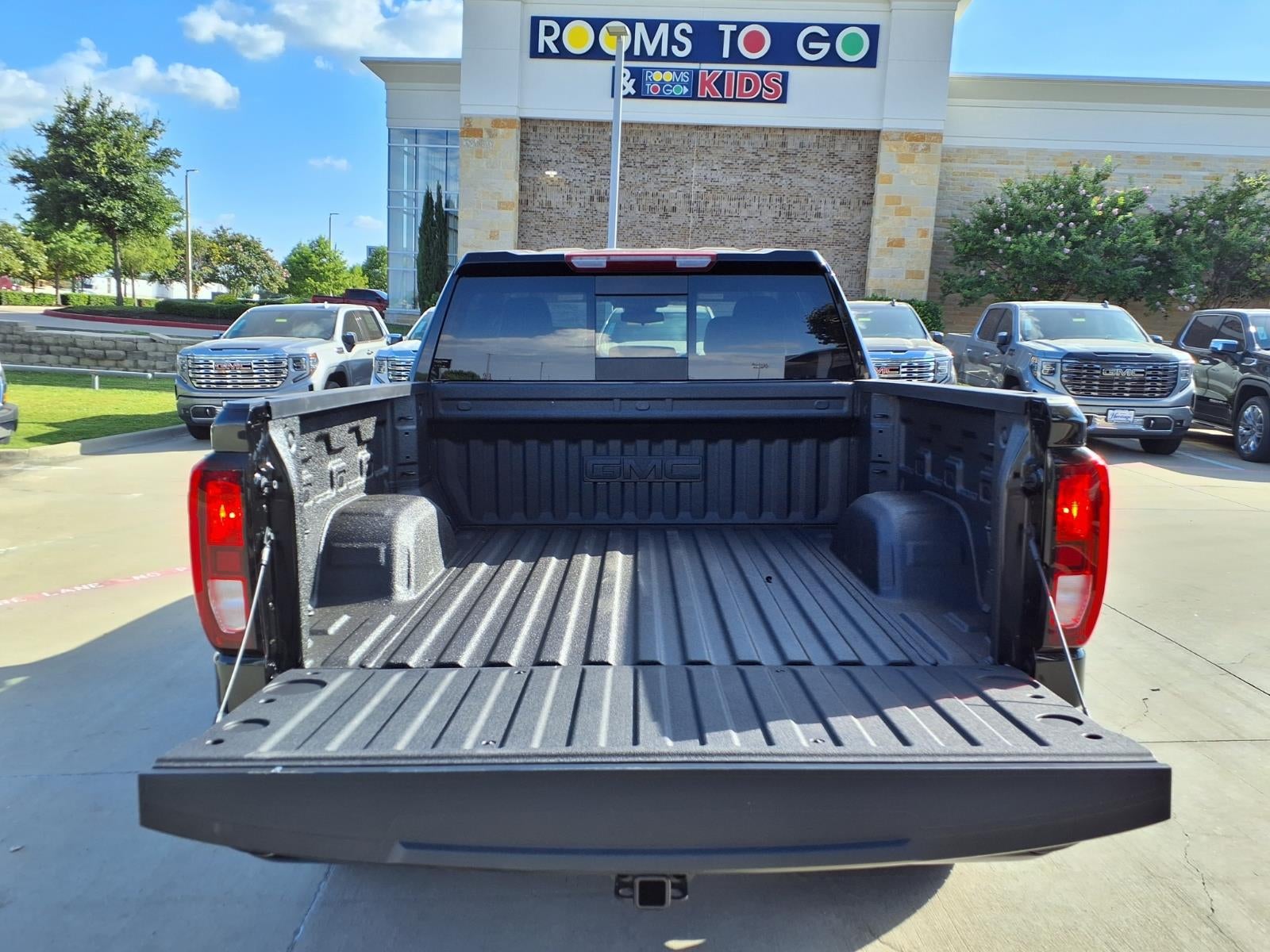 2026 GMC Sierra 1500 Elevation Crew Cab Short Box 4WD