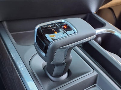 2026 GMC Sierra 1500 SLT Crew Cab Short Box 4WD