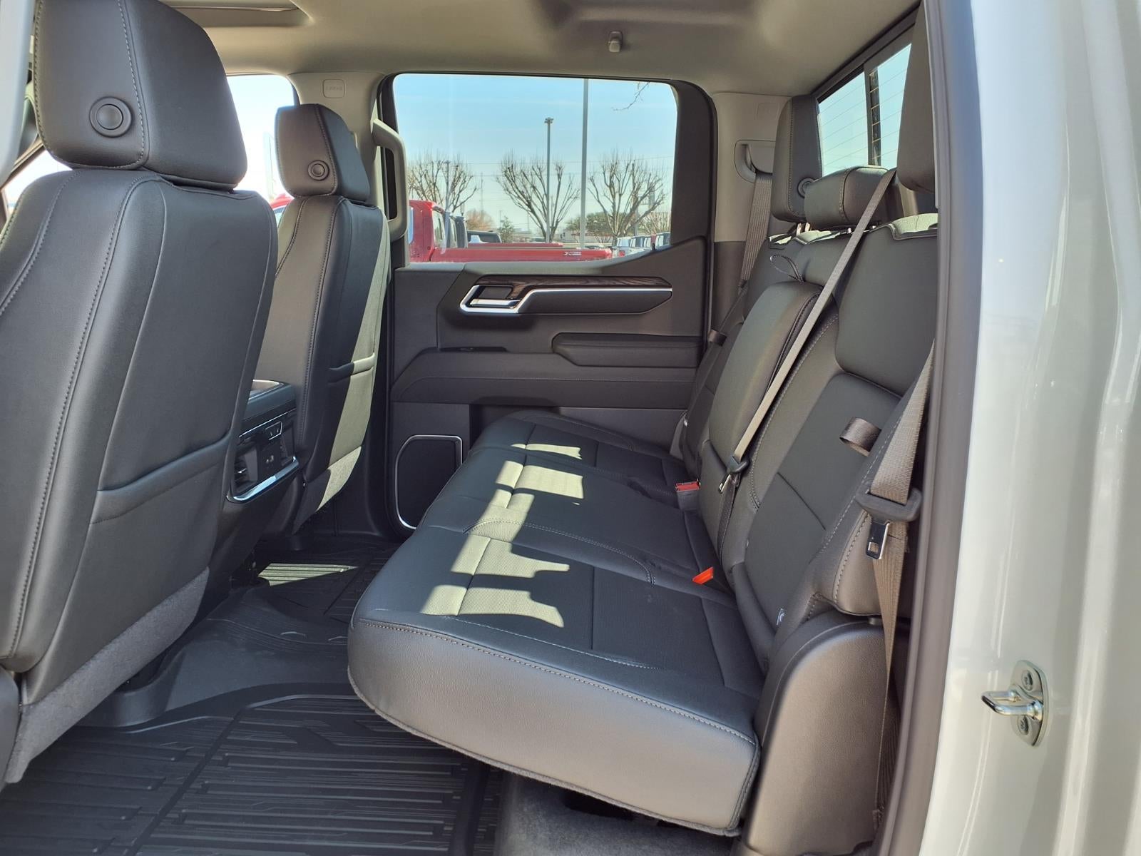 2026 GMC Sierra 1500 SLT Crew Cab Short Box 4WD