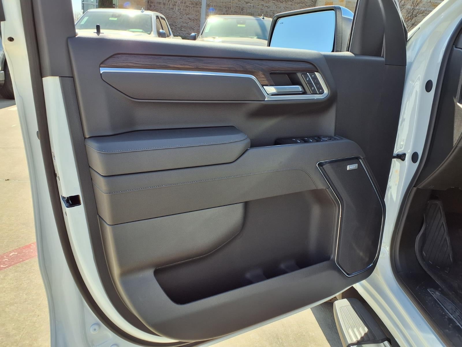 2026 GMC Sierra 1500 SLT Crew Cab Short Box 4WD