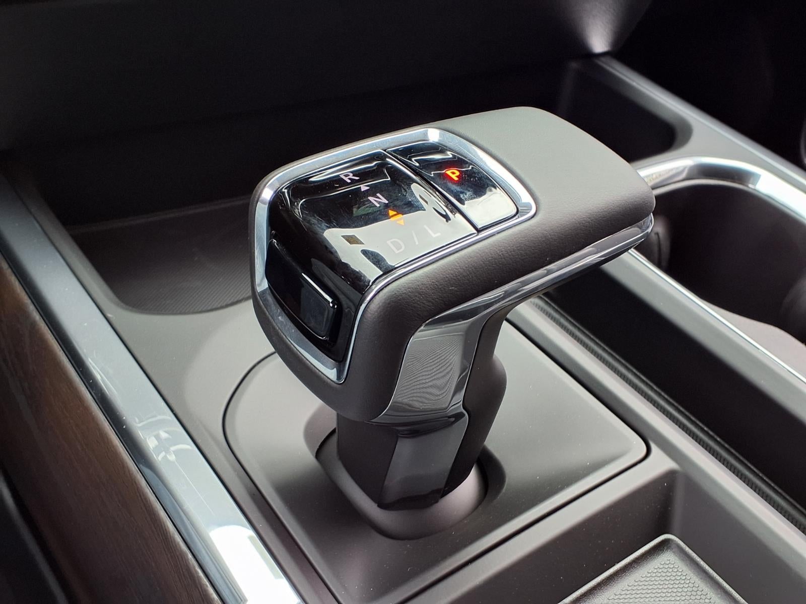 2026 GMC Sierra 1500 SLT Crew Cab Short Box 4WD