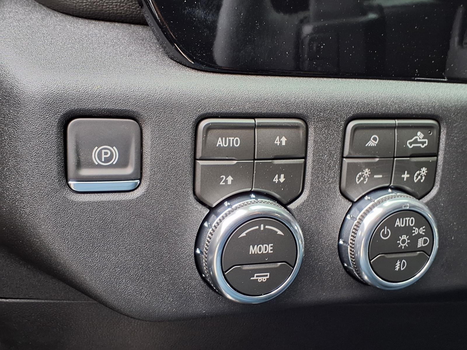 2026 GMC Sierra 1500 SLT Crew Cab Short Box 4WD
