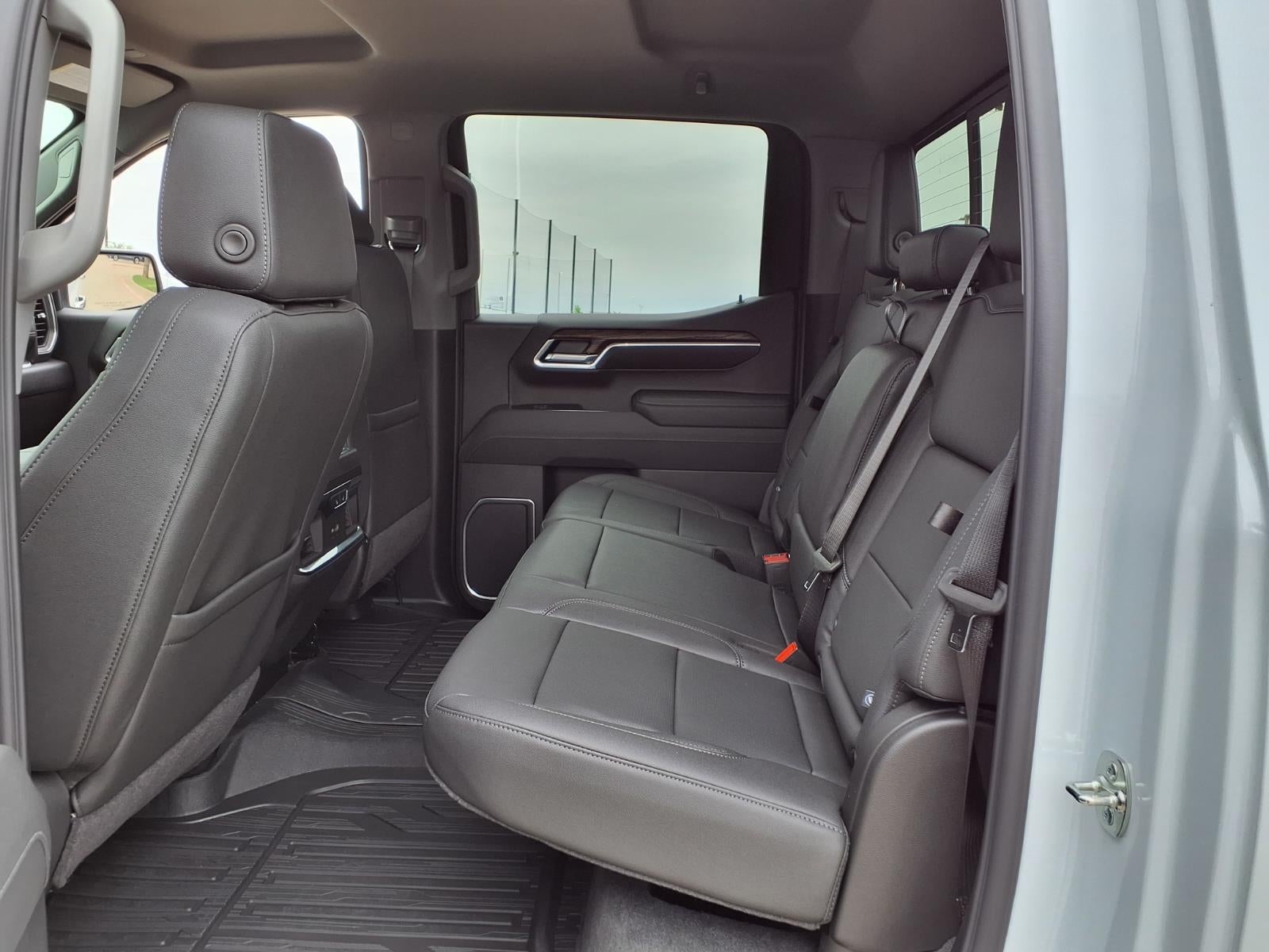 2026 GMC Sierra 1500 SLT Crew Cab Short Box 4WD