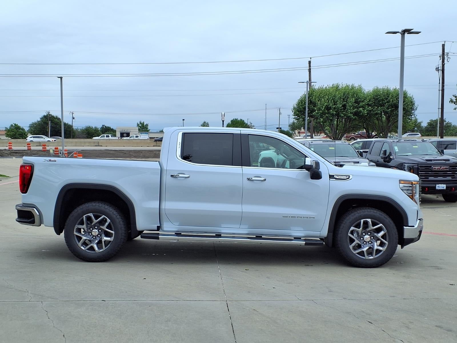2026 GMC Sierra 1500 SLT Crew Cab Short Box 4WD