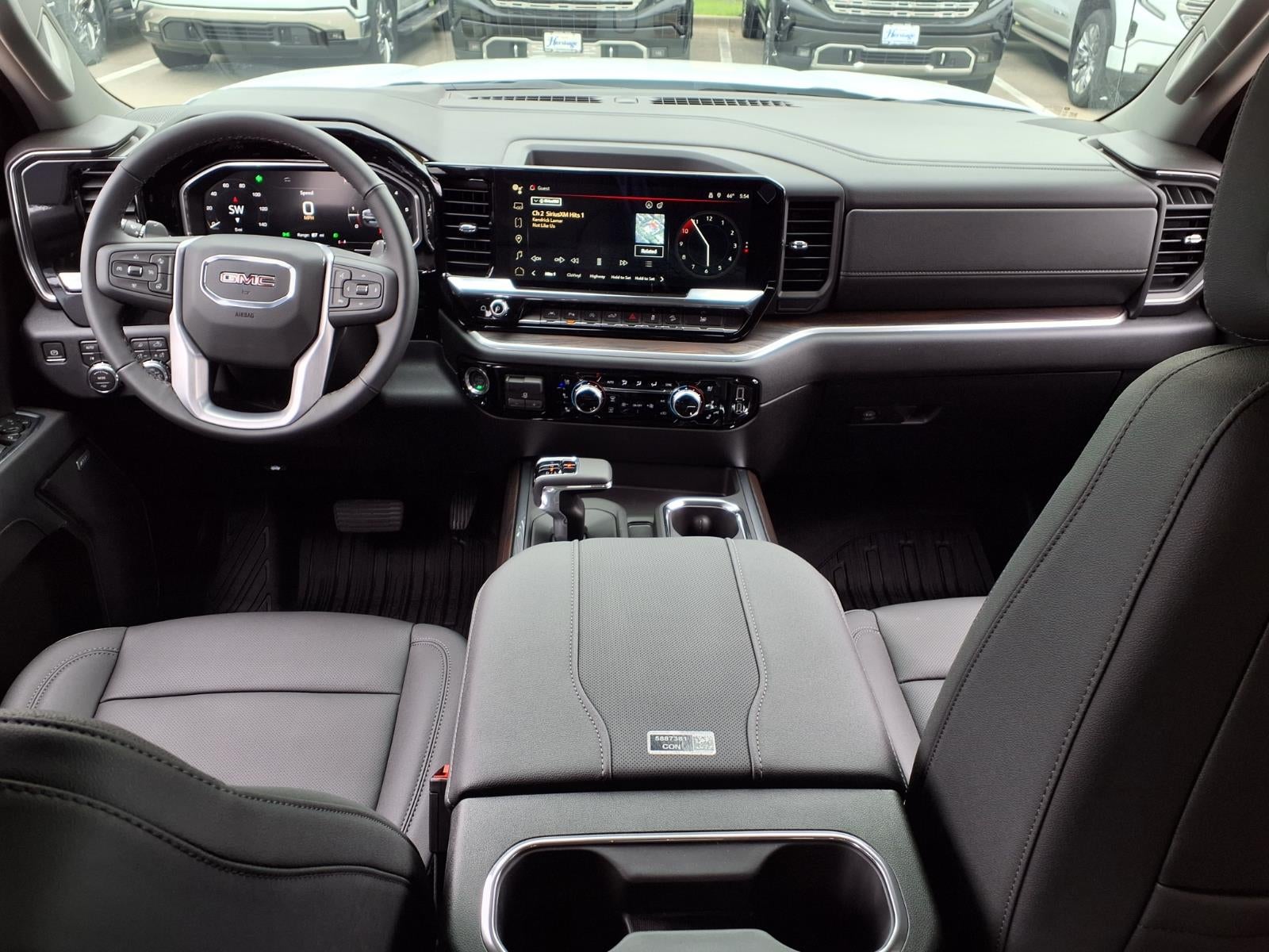 2026 GMC Sierra 1500 SLT Crew Cab Short Box 4WD