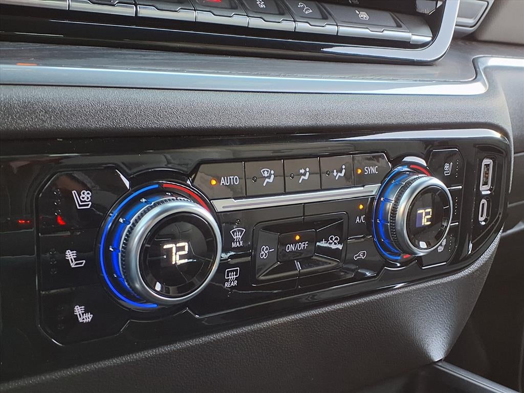 2026 GMC Sierra 1500 SLT Crew Cab Short Box 4WD