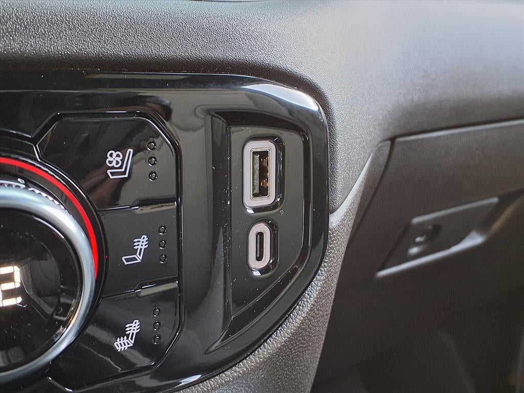 2026 GMC Sierra 1500 SLT Crew Cab Short Box 4WD