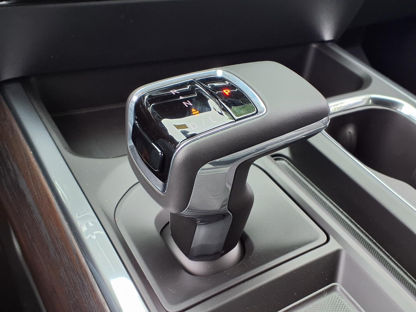 2026 GMC Sierra 1500 SLT Crew Cab Short Box 4WD