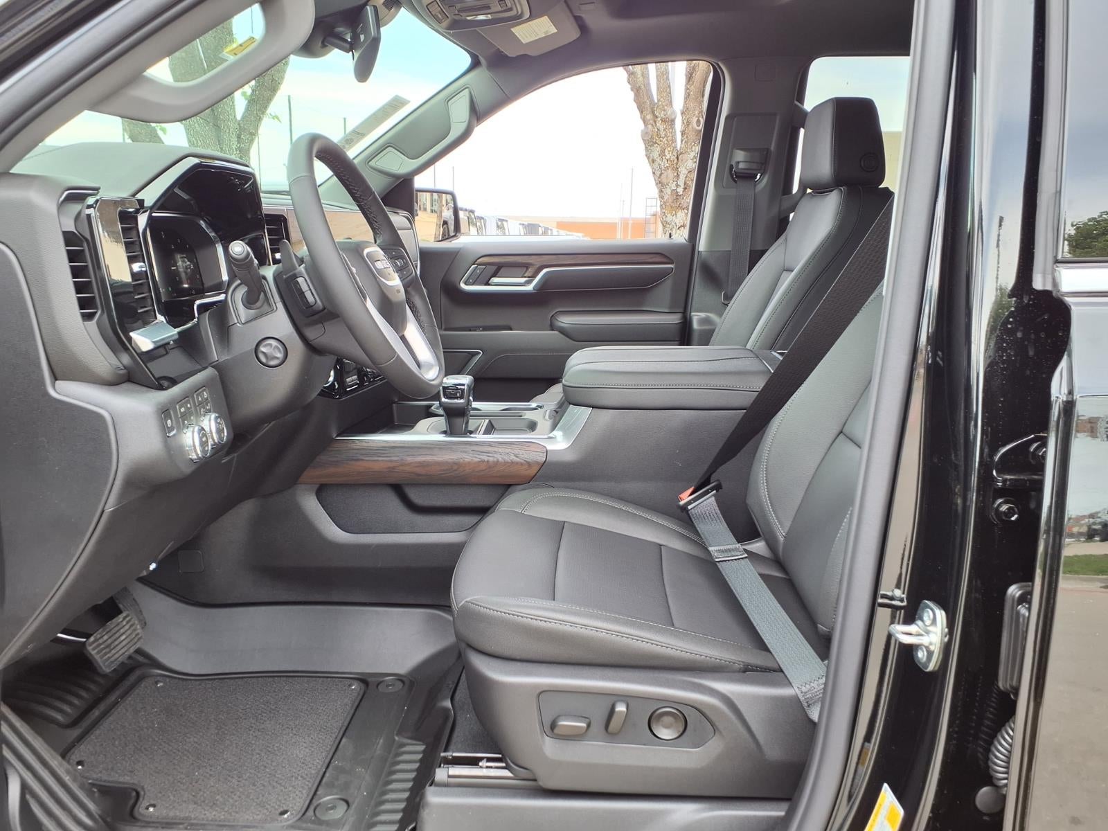 2026 GMC Sierra 1500 SLT Crew Cab Short Box 4WD