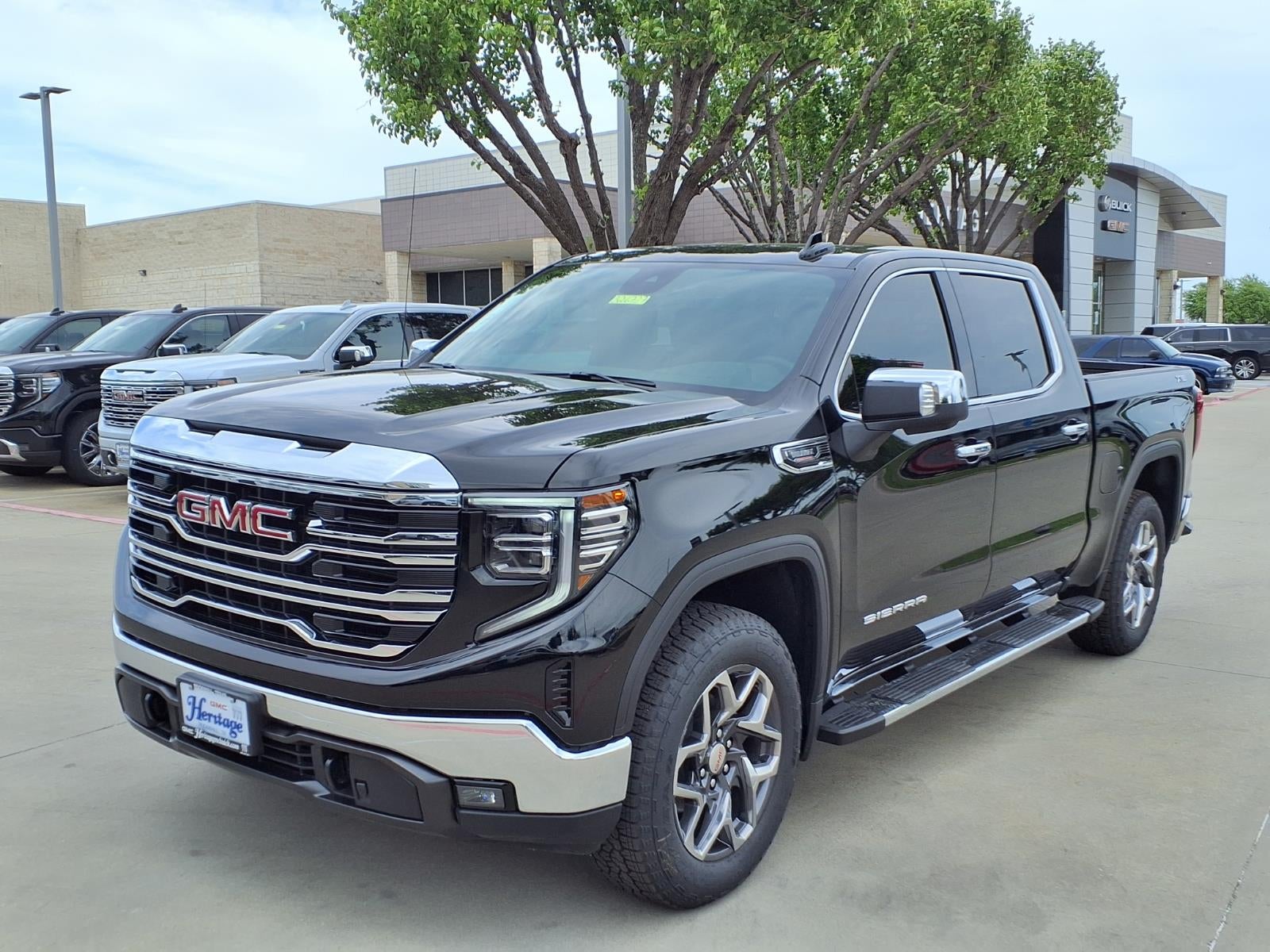2026 GMC Sierra 1500 SLT Crew Cab Short Box 4WD
