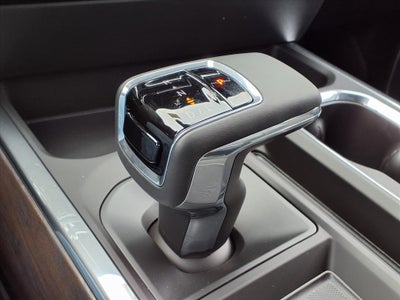 2026 GMC Sierra 1500 SLT Crew Cab Short Box 4WD