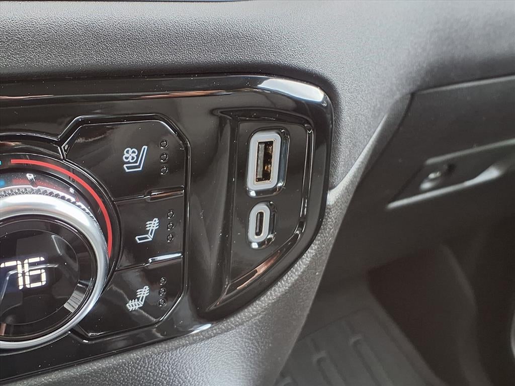 2026 GMC Sierra 1500 SLT Crew Cab Short Box 4WD