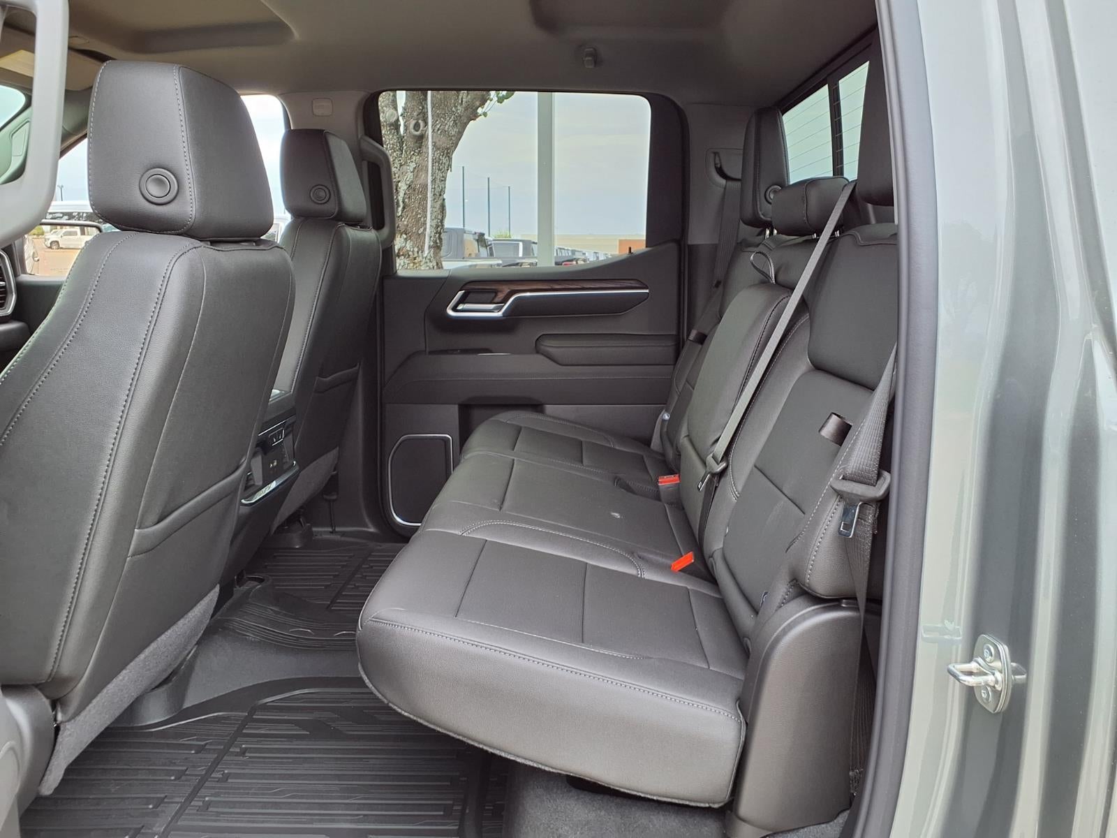 2026 GMC Sierra 1500 SLT Crew Cab Short Box 4WD