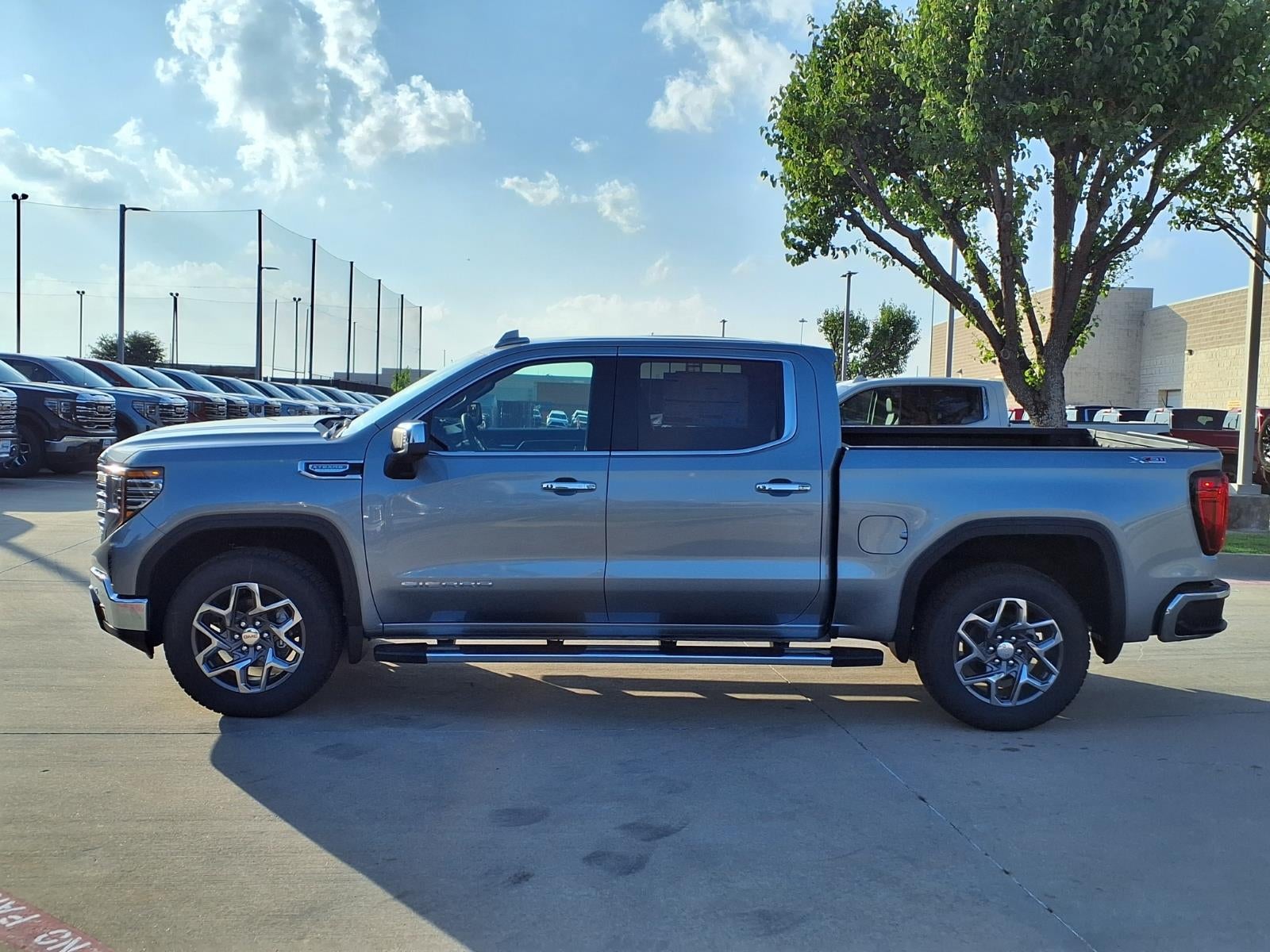 2026 GMC Sierra 1500 SLT Crew Cab Short Box 4WD