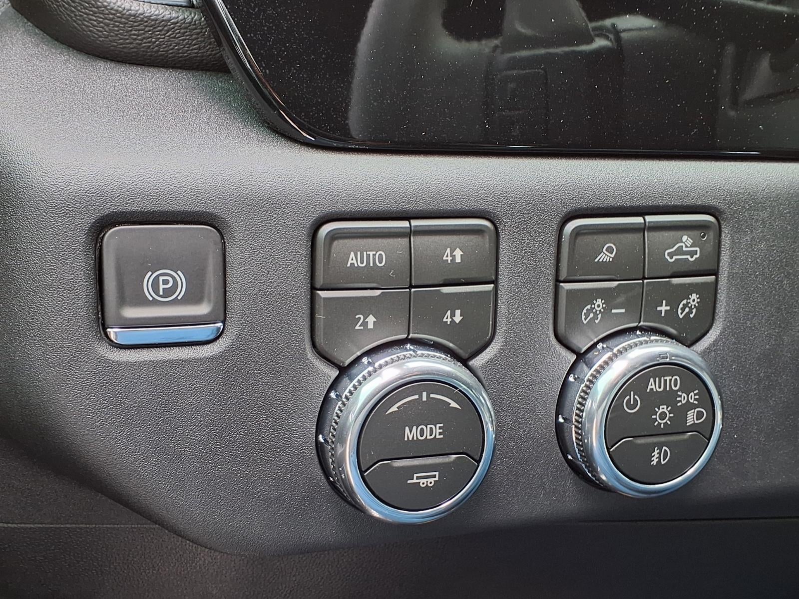 2026 GMC Sierra 1500 SLT Crew Cab Short Box 4WD